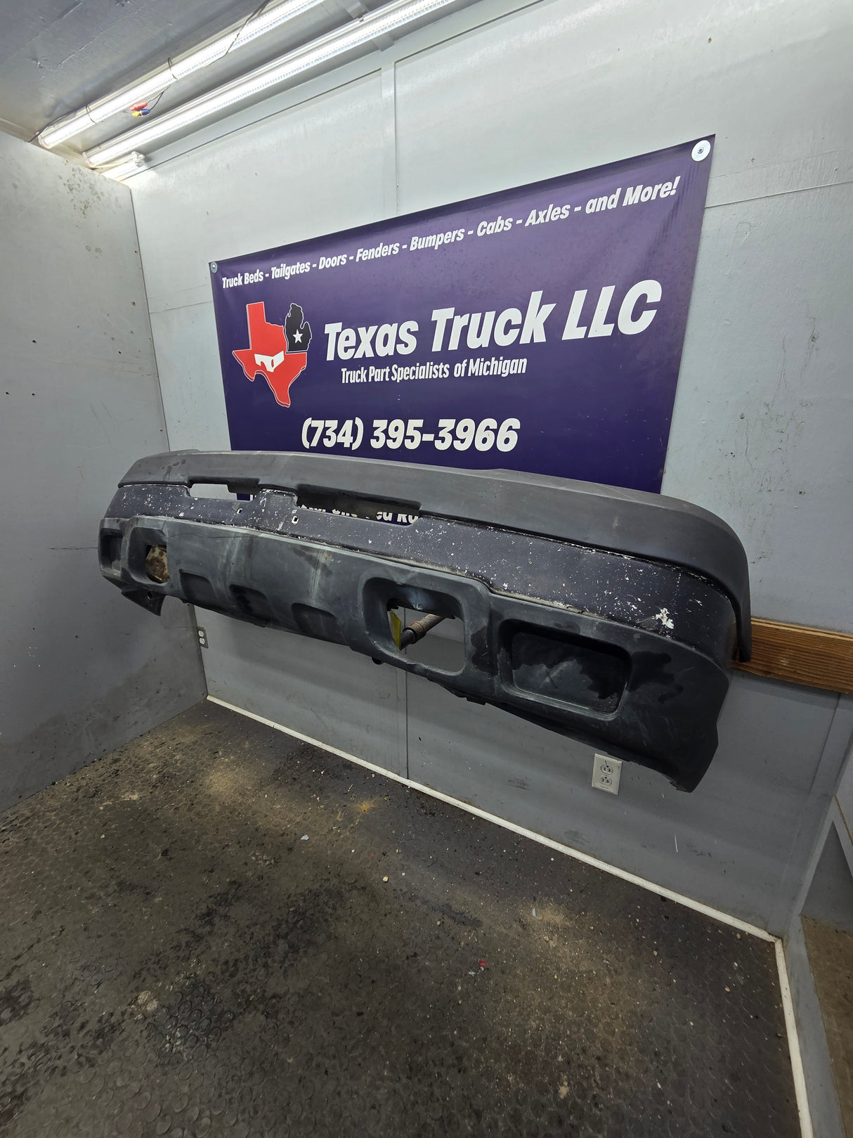 2003-2007 Chevrolet Silverado 2500HD 3500HD 'Cateye' Front Bumper