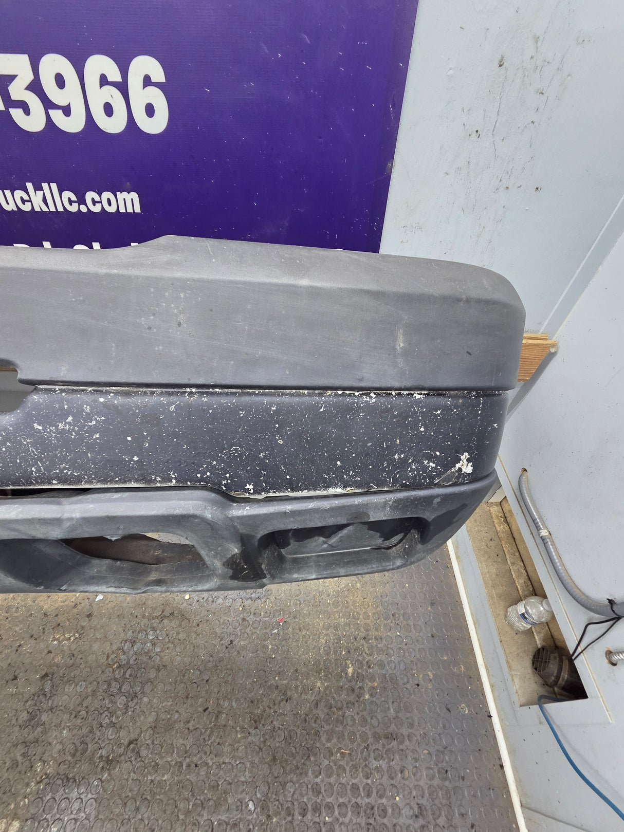 2003-2007 Chevrolet Silverado 2500HD 3500HD 'Cateye' Front Bumper