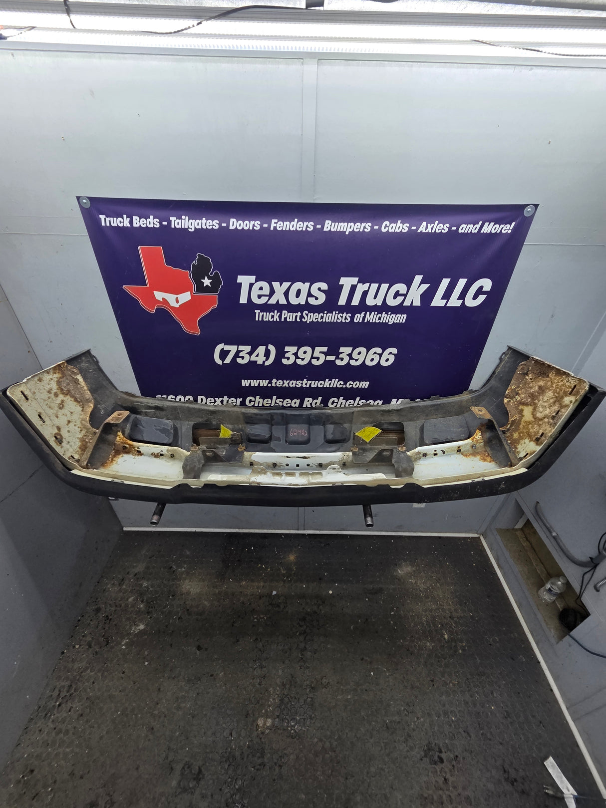 2003-2007 Chevrolet Silverado 2500HD 3500HD 'Cateye' Front Bumper