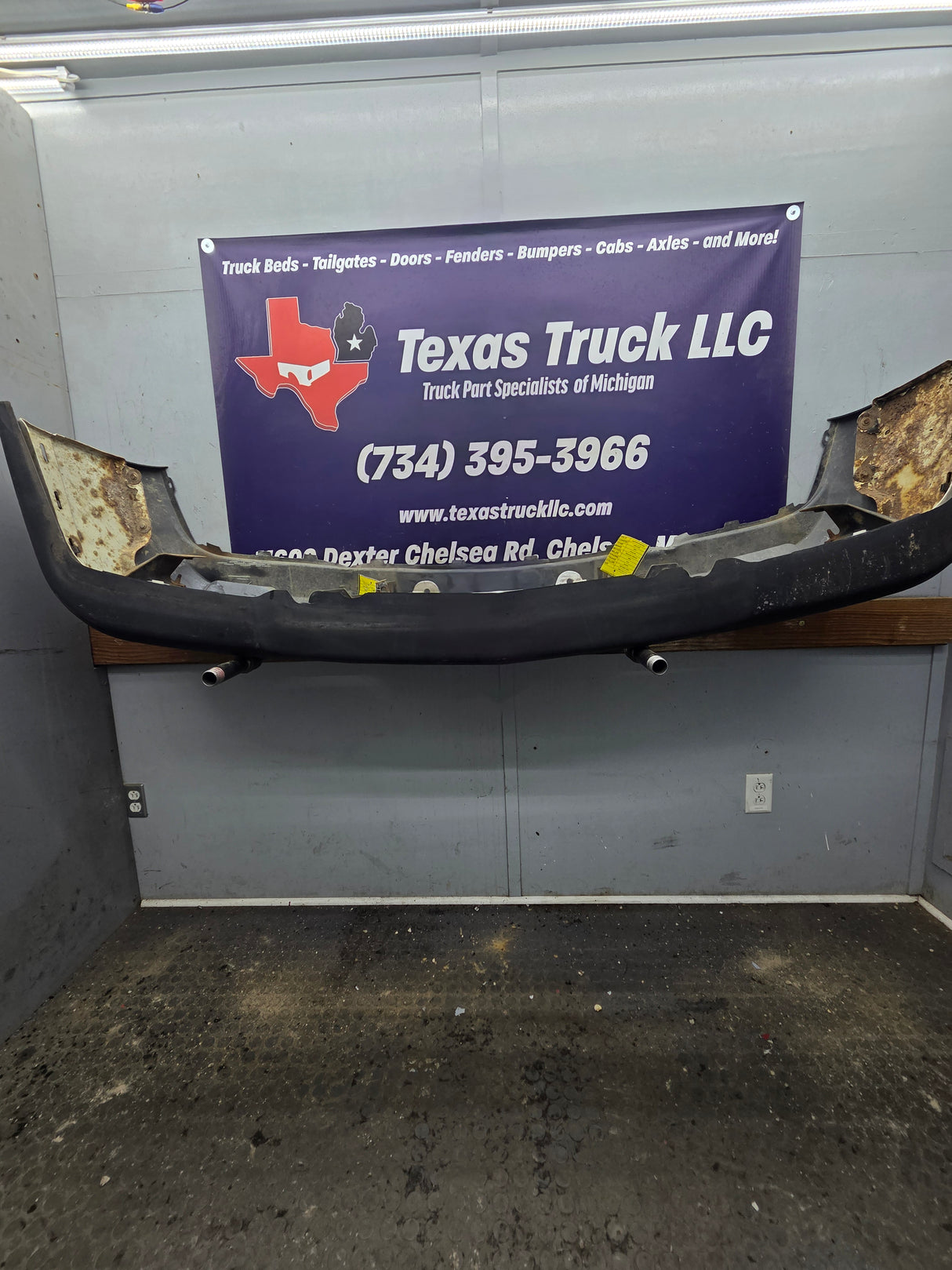 2003-2007 Chevrolet Silverado 2500HD 3500HD 'Cateye' Front Bumper