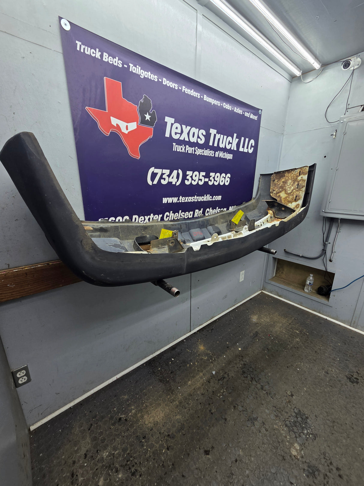 2003-2007 Chevrolet Silverado 2500HD 3500HD 'Cateye' Front Bumper