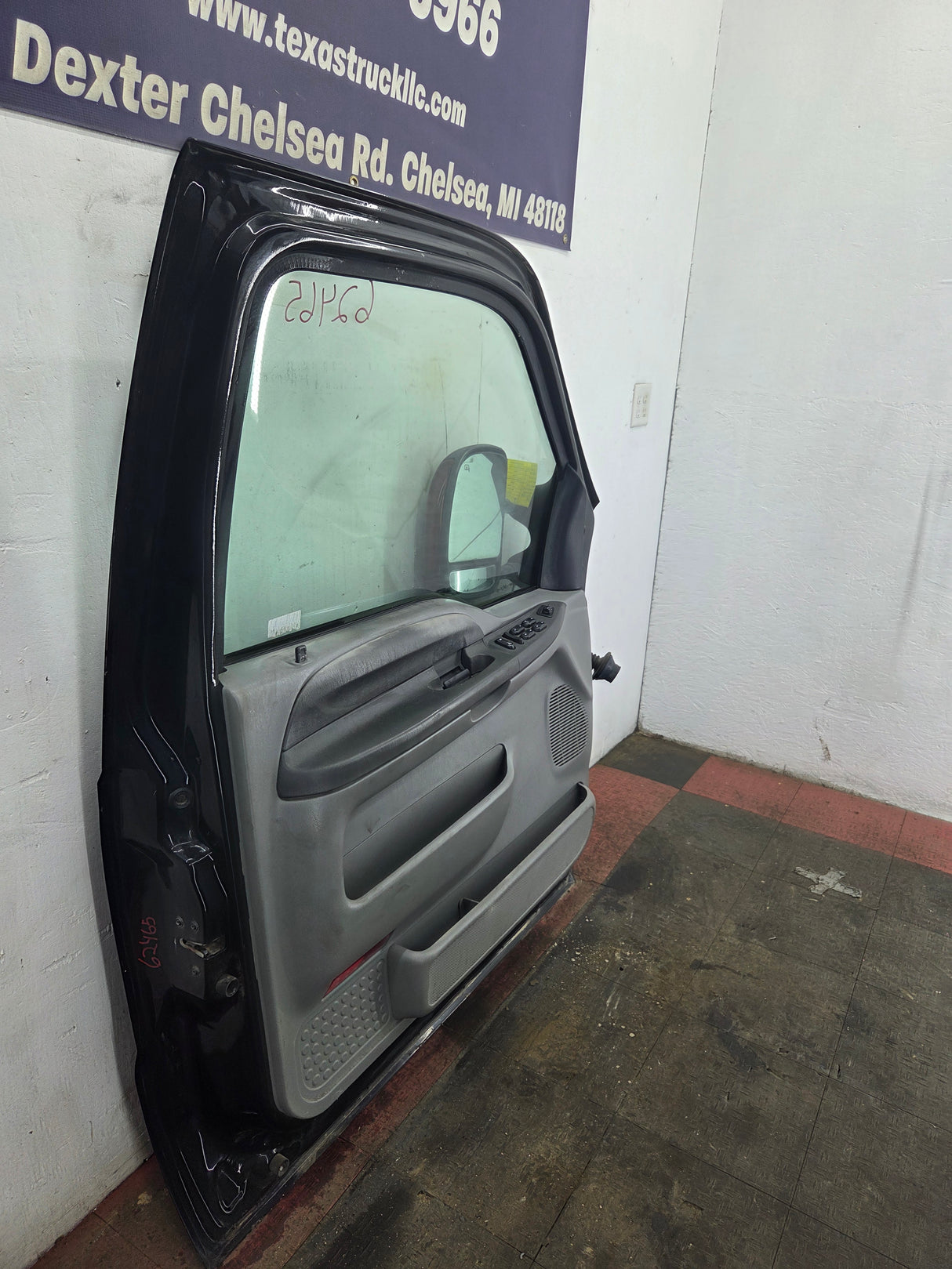 1999-2007 Ford Super Duty LH Driver Side Front Door F250 F350 F450 F550