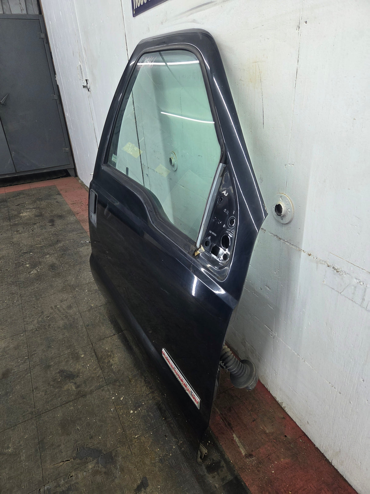 1999-2007 Ford Super Duty RH Passenger Side Front Door F250 F350 F450 F550
