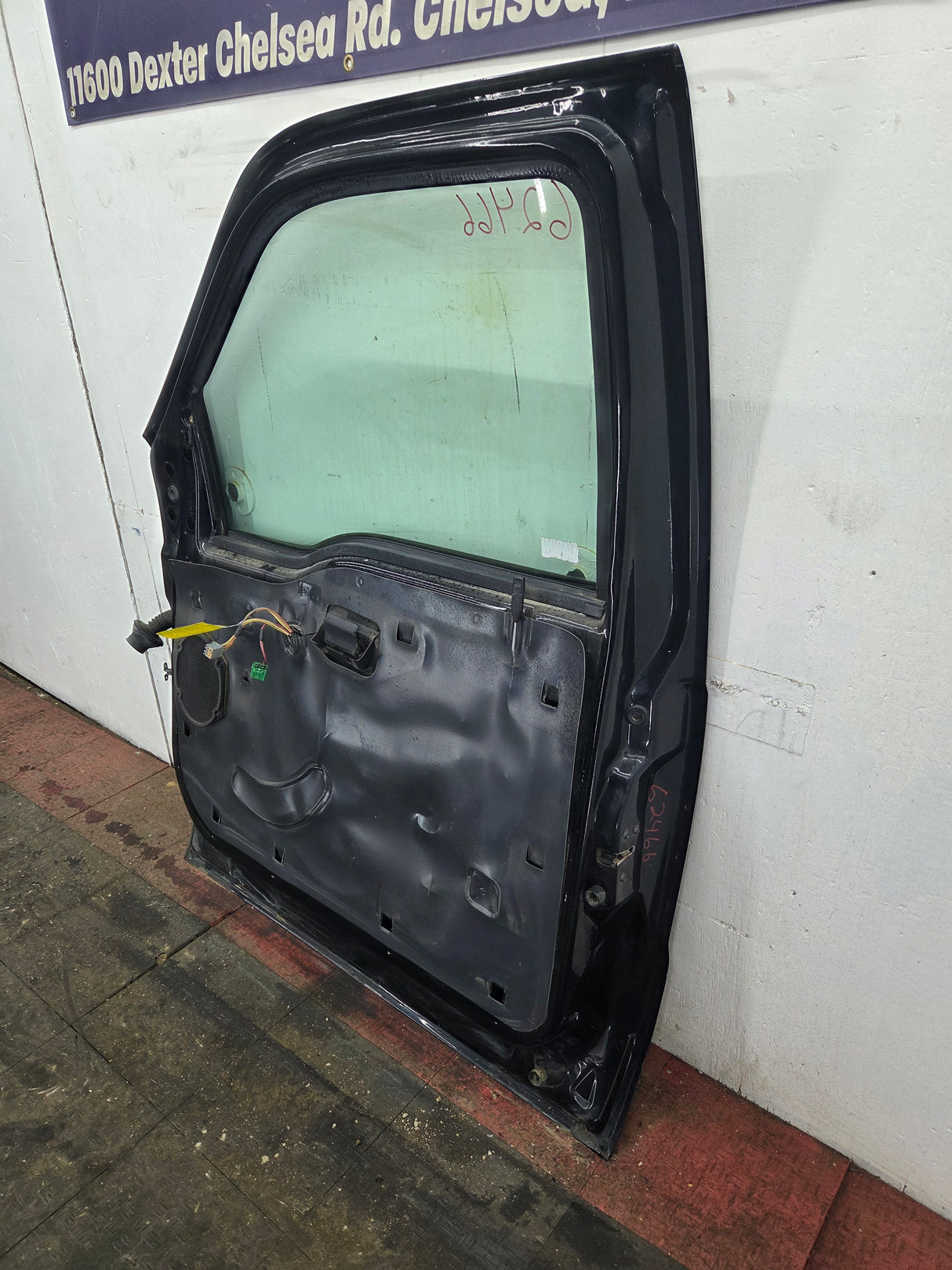 1999-2007 Ford Super Duty RH Passenger Side Front Door F250 F350 F450 F550