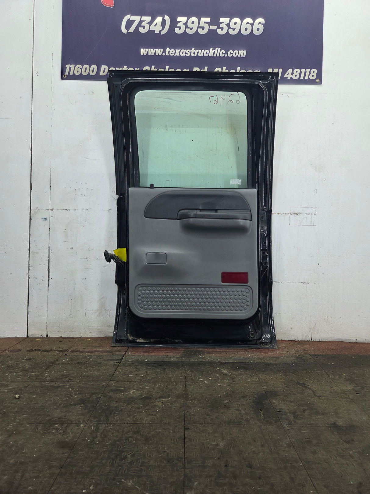 1999-2007 Ford Super Duty RH Passenger Side Rear Crew Cab Door F250 F350 F450 F550