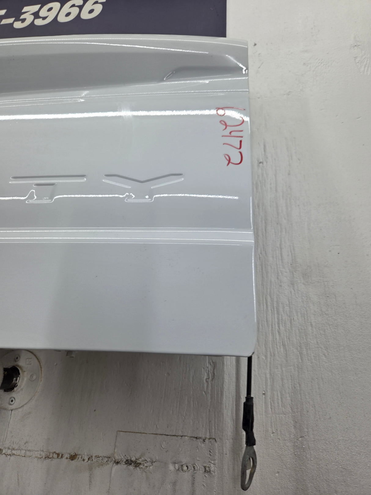 2023-2026 Ford Super Duty F250 F350 F450 F550 Step Tailgate - Oxford White