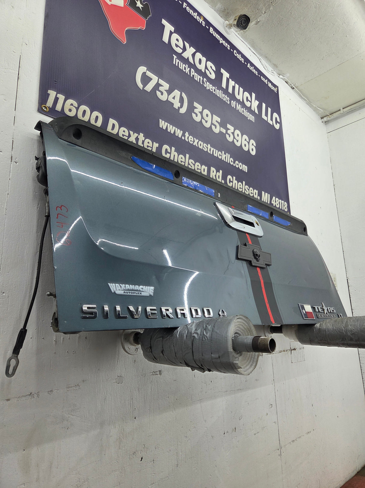 2007-2013 Chevrolet Silverado / GMC Sierra 1500 2500 3500 HD Tailgate