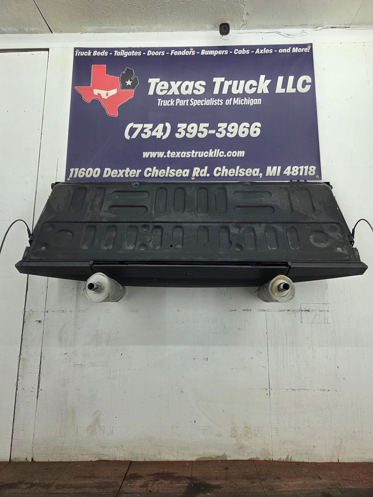 2017-2022 Ford Super Duty King Ranch Tailgate With Step & Camera F250 F350 F450 F550 *Scratches Ding
