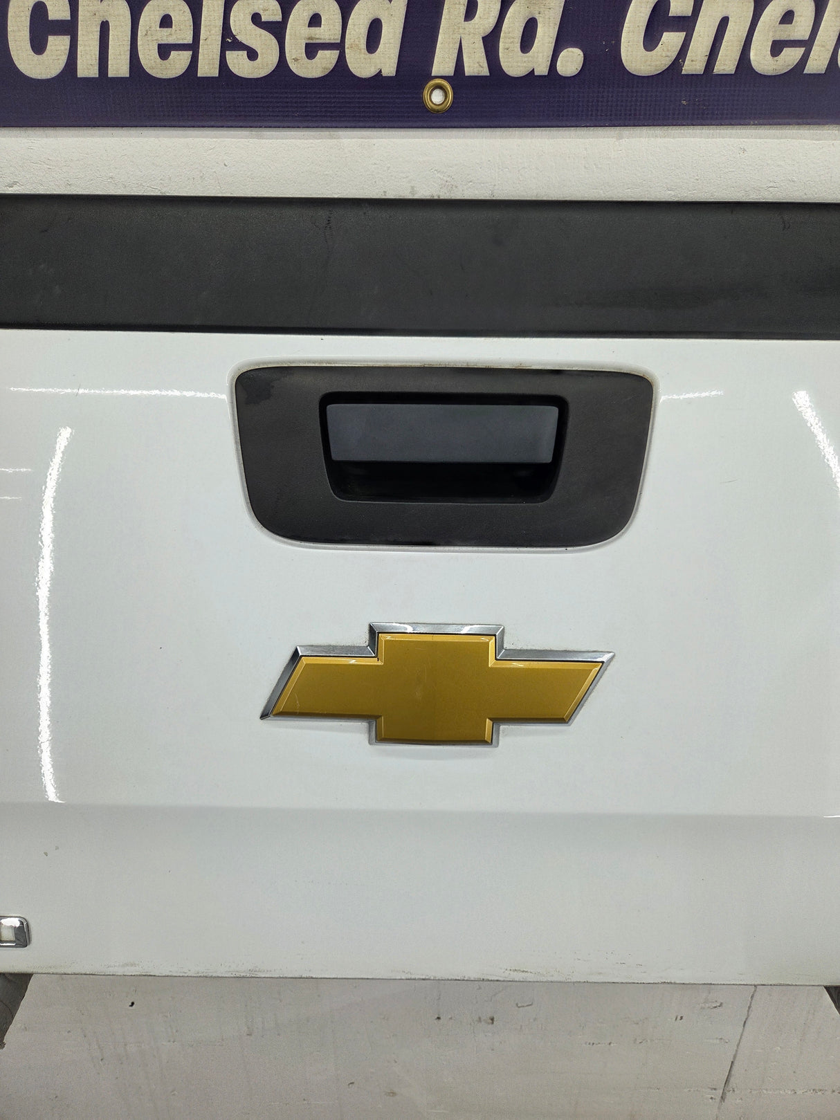 2007-2013 Chevrolet Silverado / GMC Sierra 1500 2500 3500 HD Tailgate