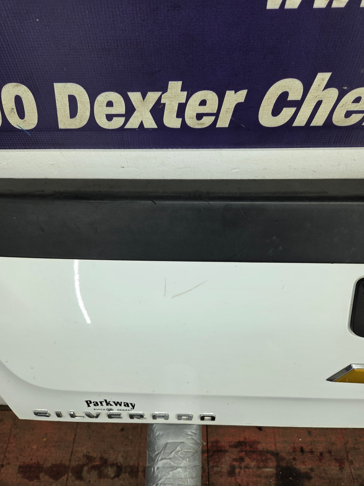 2007-2013 Chevrolet Silverado / GMC Sierra 1500 2500 3500 HD Tailgate