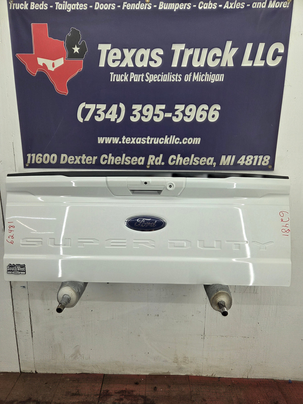 2023-2026 Ford F250 F350 F450 F550 Super Duty Tailgate W/Step - Pearl White