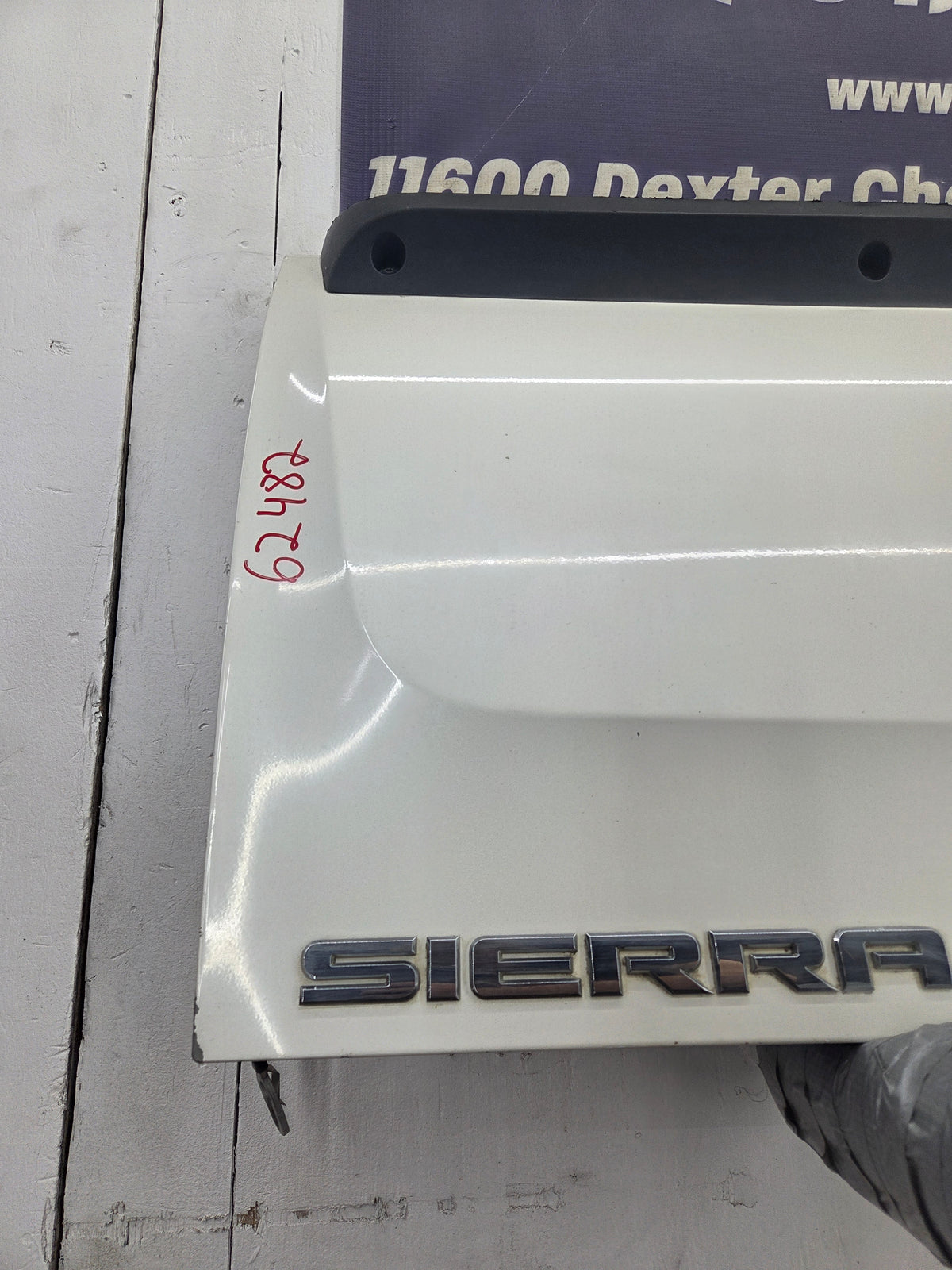 2007-2013 Chevrolet Silverado / GMC Sierra HD Tailgate 1500 2500 3500