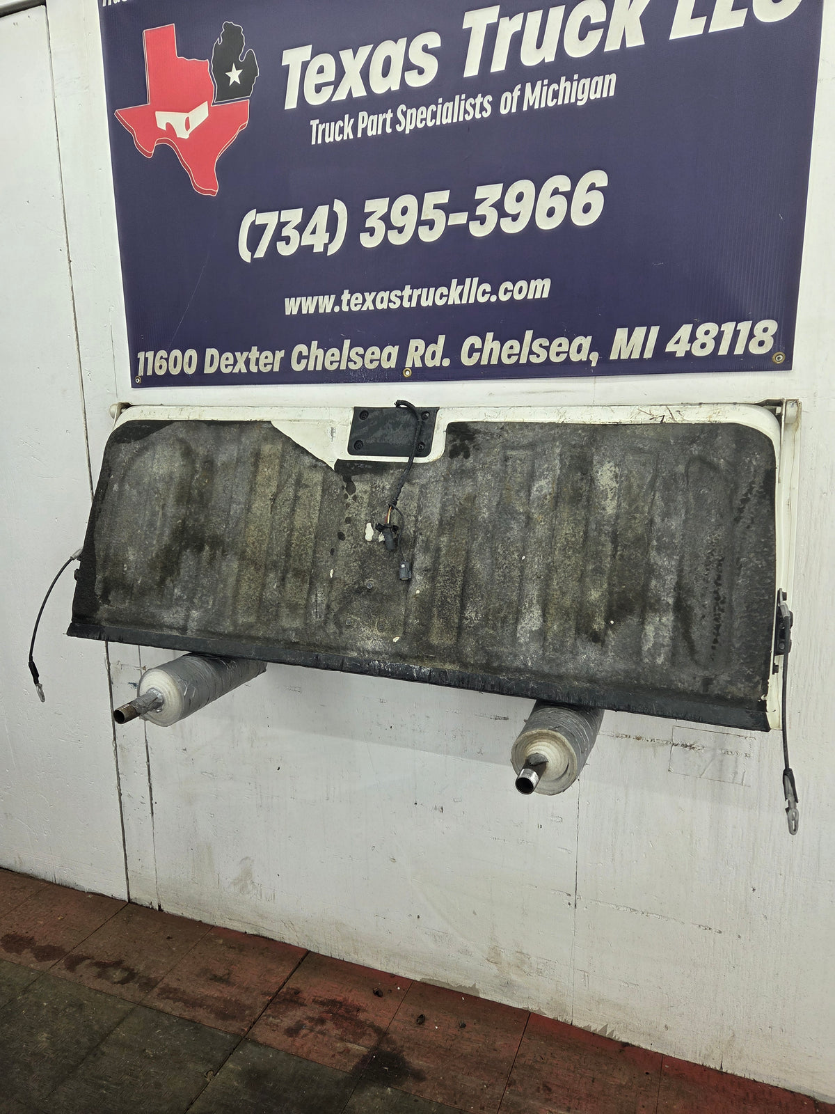 2007-2013 Chevrolet Silverado / GMC Sierra HD Tailgate 1500 2500 3500