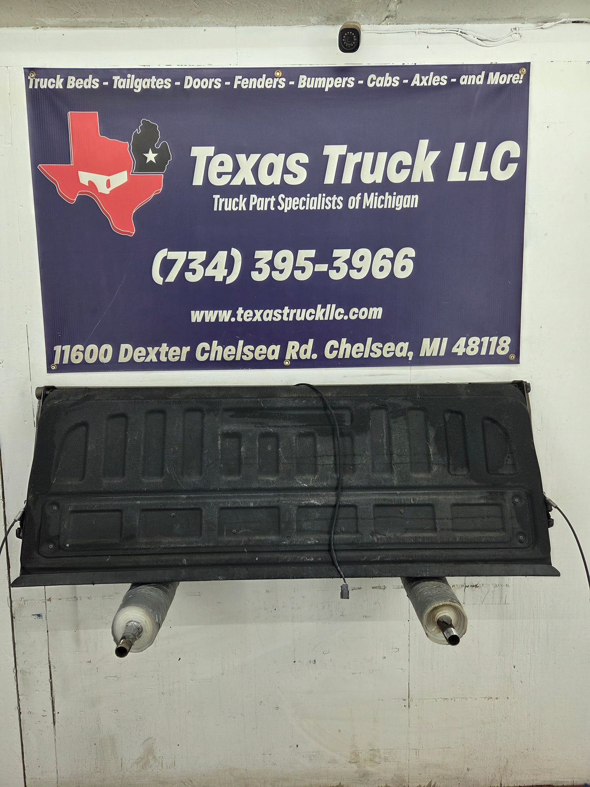 2014-2019 Chevrolet Silverado / GMC Sierra 1500 2500 3500 HD Tailgate