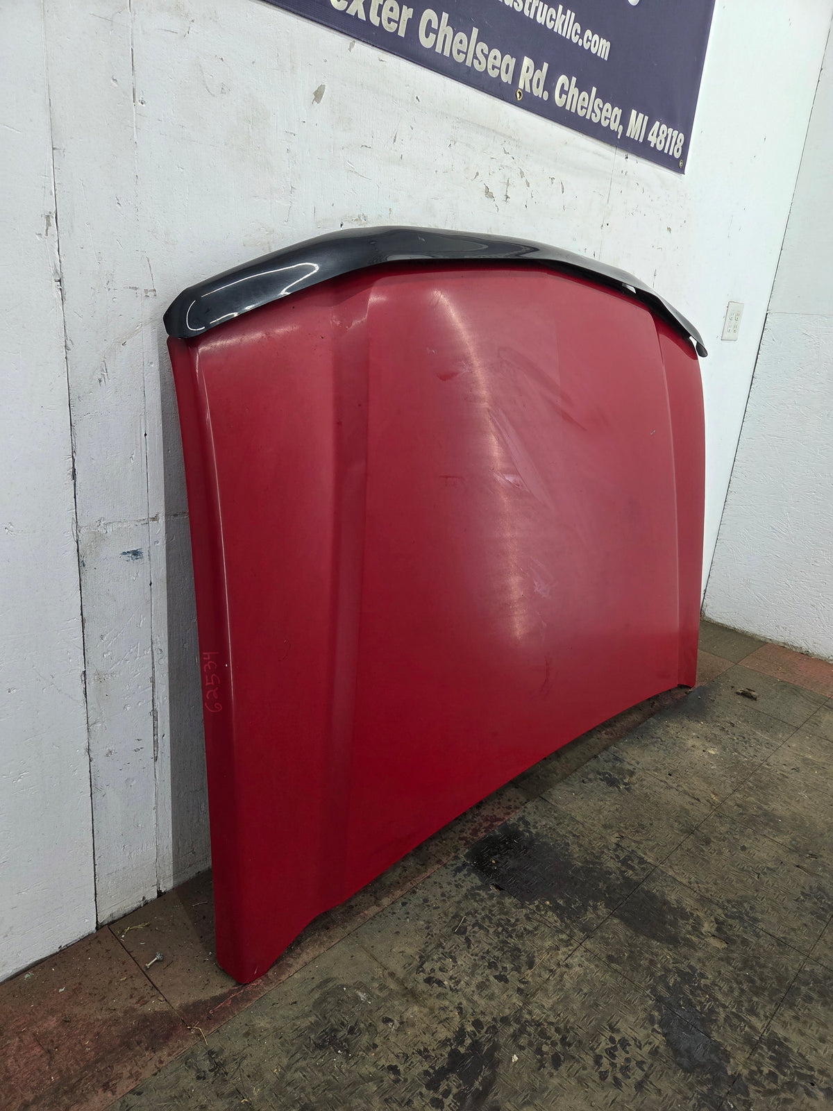 2003-2006 Chevrolet Silverado 1500 2500 'Cateye' Hood