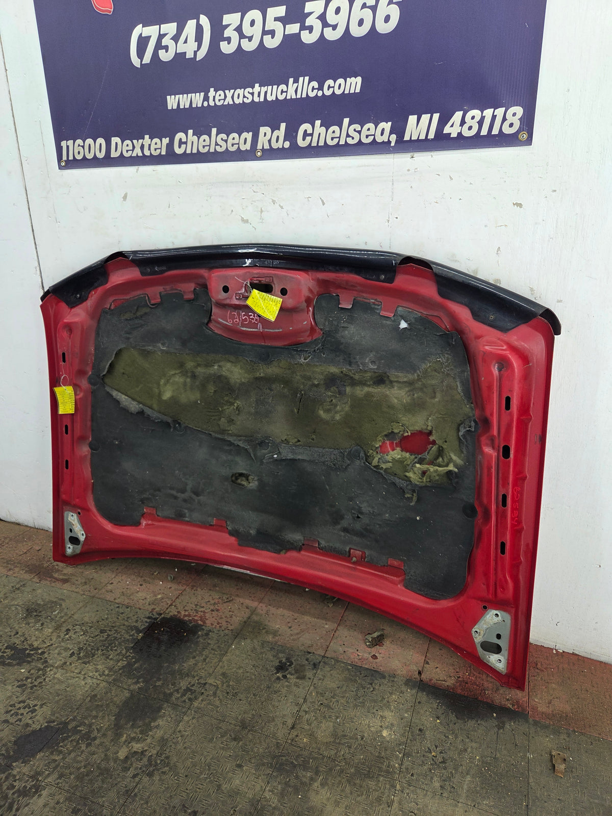 2003-2006 Chevrolet Silverado 1500 2500 'Cateye' Hood