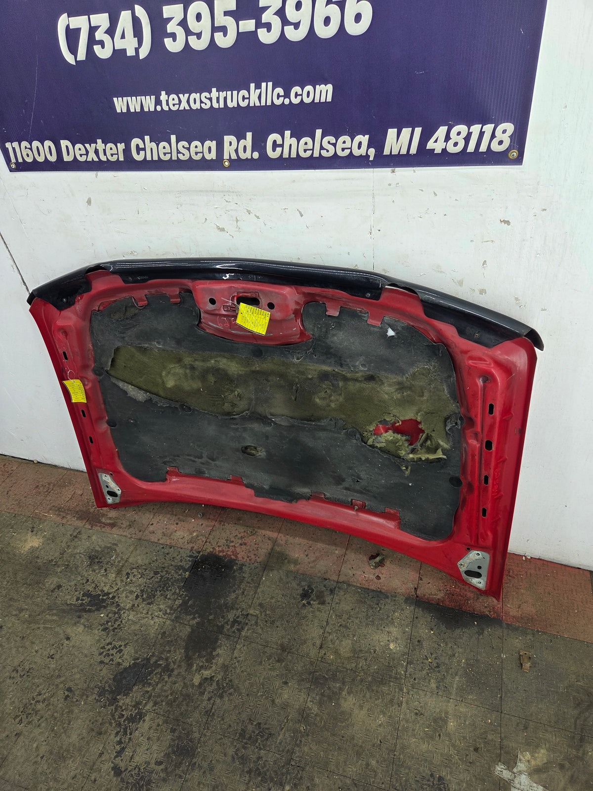 2003-2006 Chevrolet Silverado 1500 2500 'Cateye' Hood