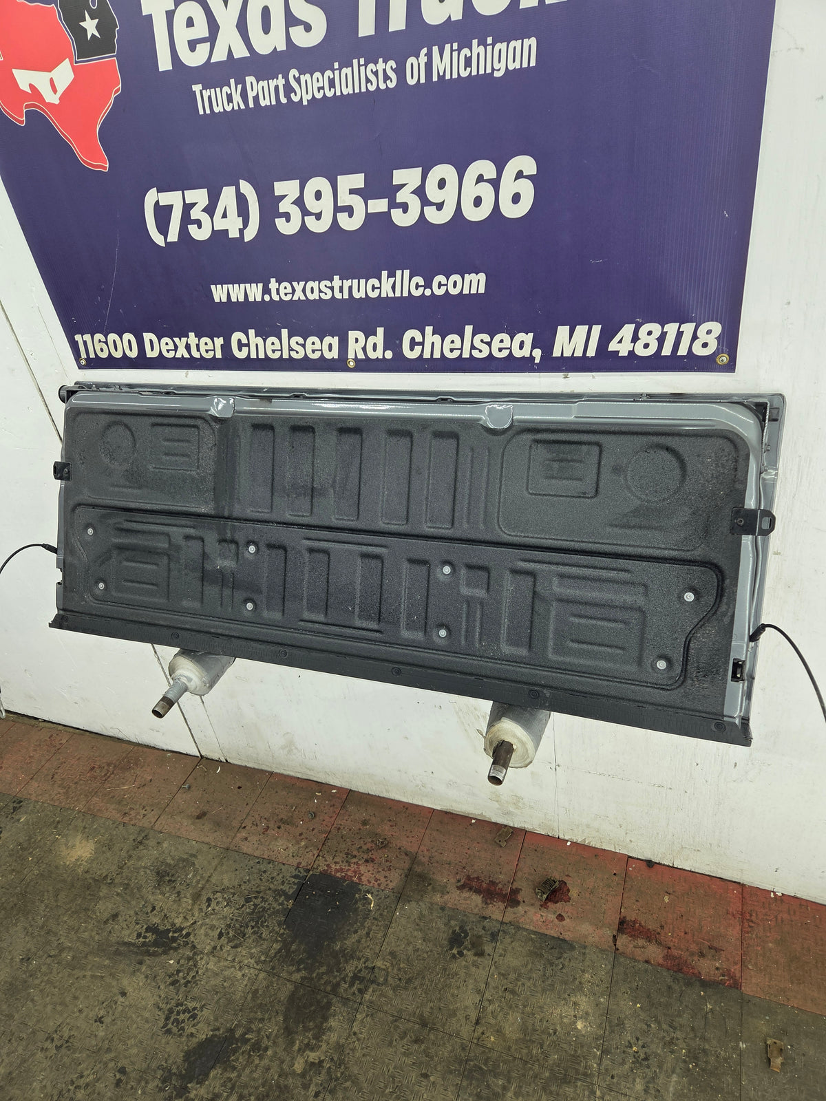 2023-2025 Ford F250 F350 F450 F550 Super Duty Tailgate