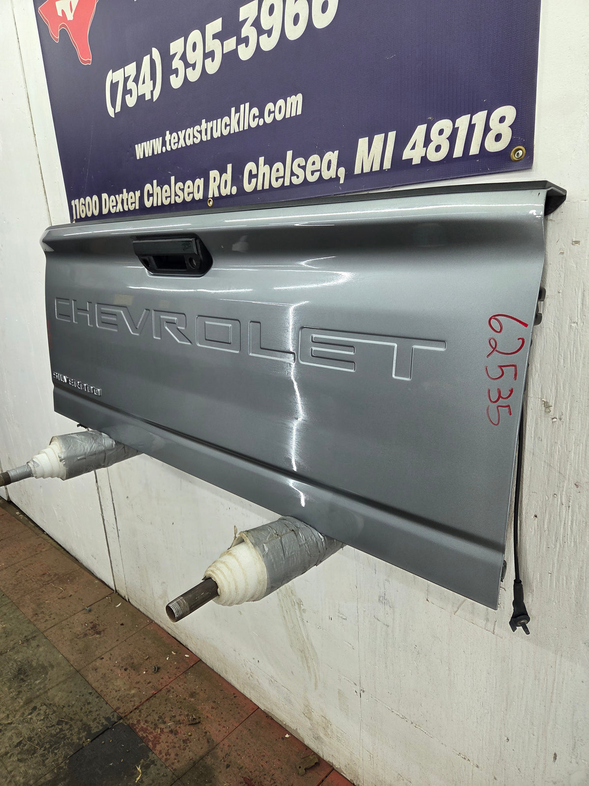 2019-2026 Chevrolet Silverado 2500 3500 Truck Tailgate