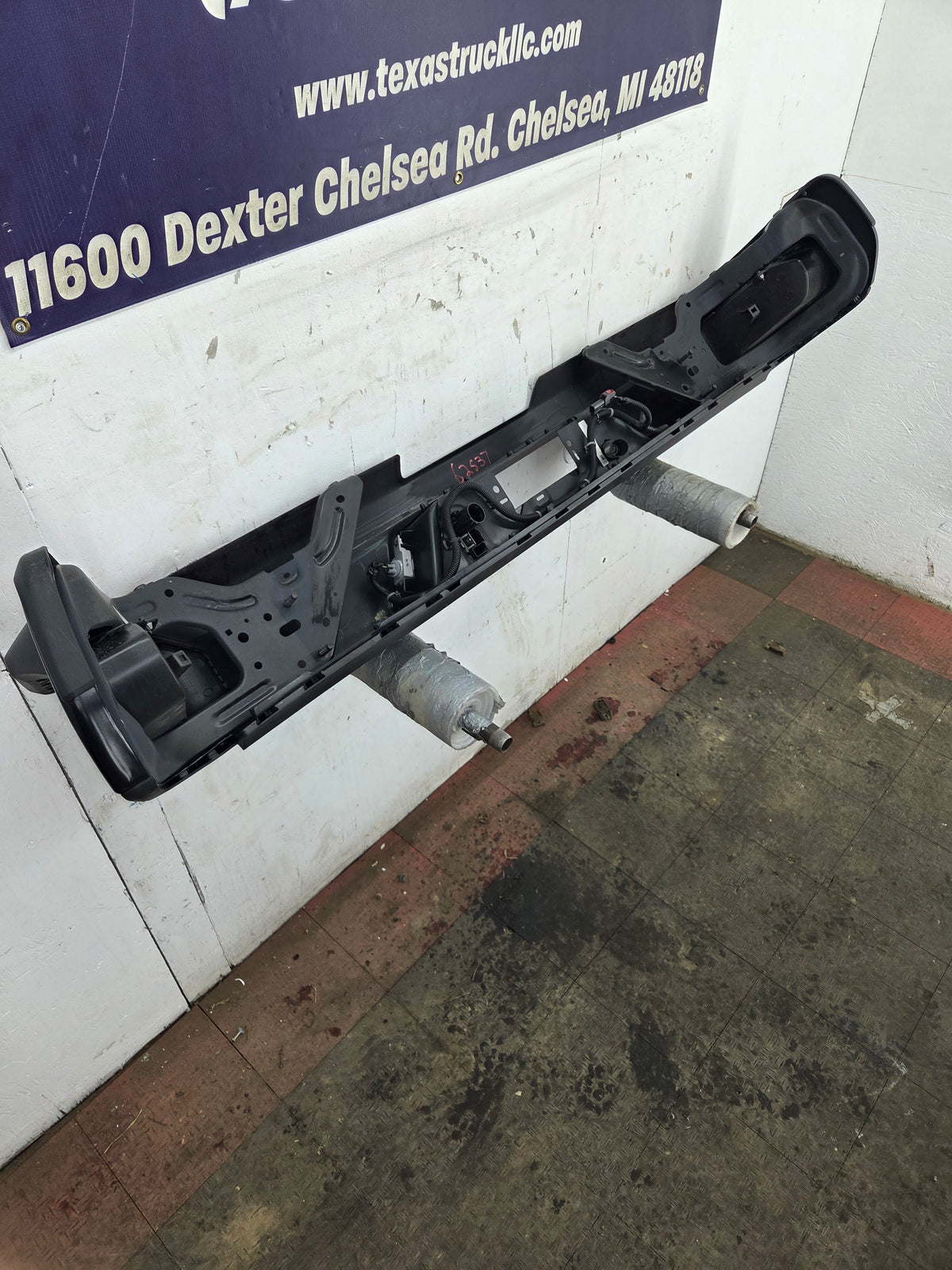 2019-2025 Chevrolet Silverado / GMC Sierra 2500 3500 HD Rear Bumper