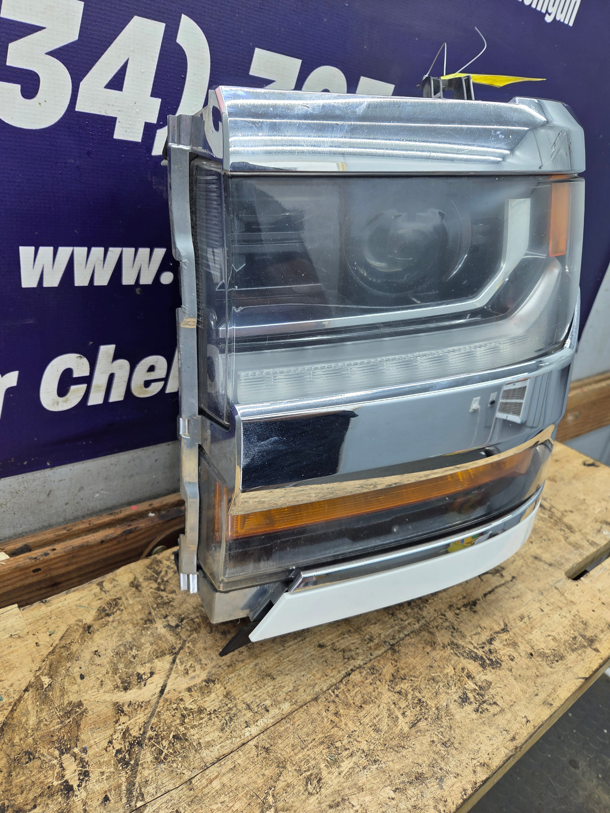 2016-2019 Chevrolet Silverado 1500 Driver Side Left Hand Headlight Bucket Assembly 84388723