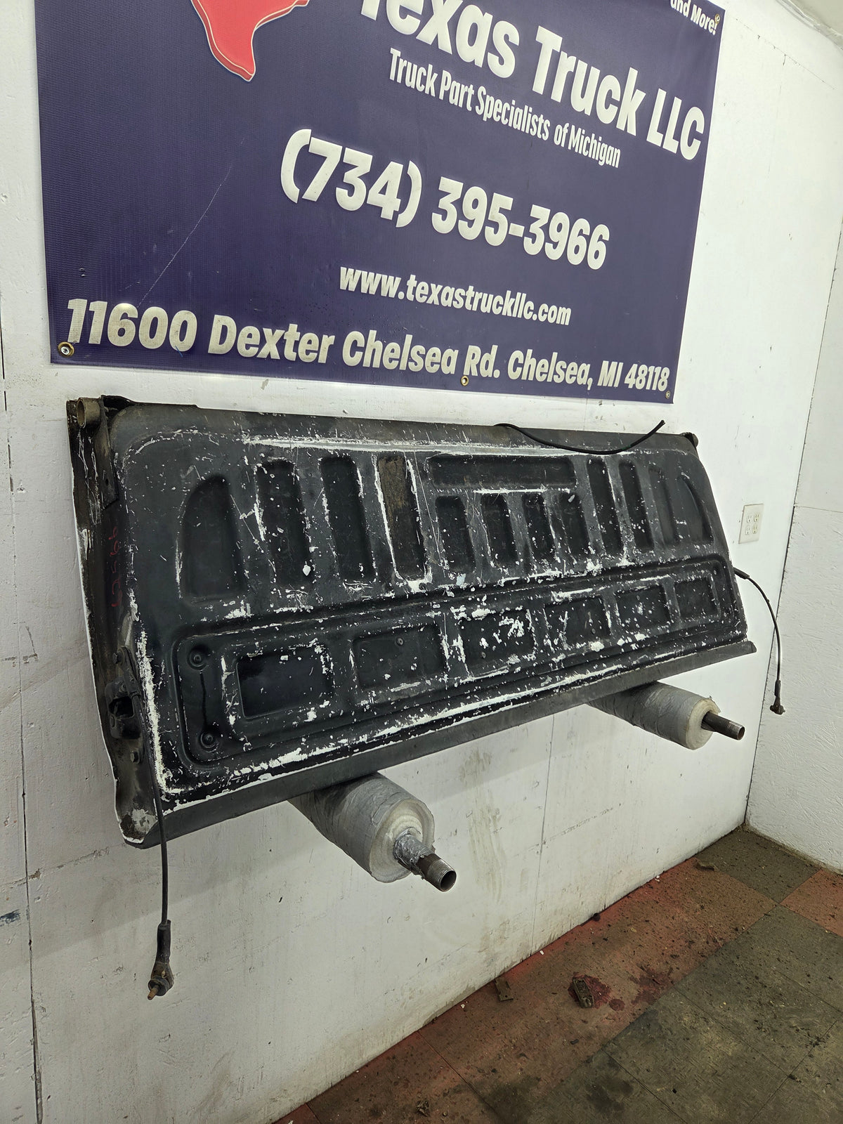 2014-2019 Chevrolet Silverado / GMC Sierra 1500 2500 3500 HD Tailgate