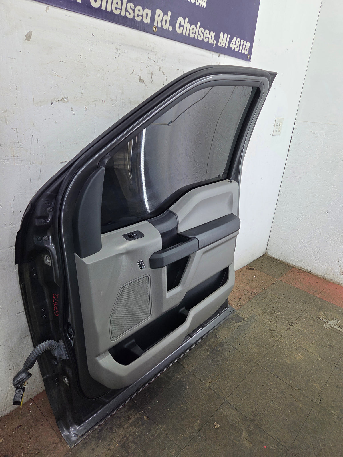 2015-2022 Ford F150 / Super Duty Passenger Side Front Door RH F250 F350 F450 F550