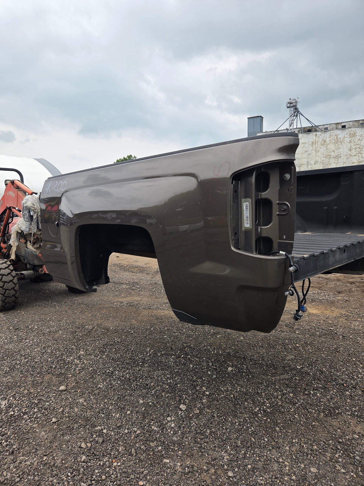 2014-2019 Chevrolet Silverado 1500 2500 3500 HD 6' 6" Short Bed *Damage