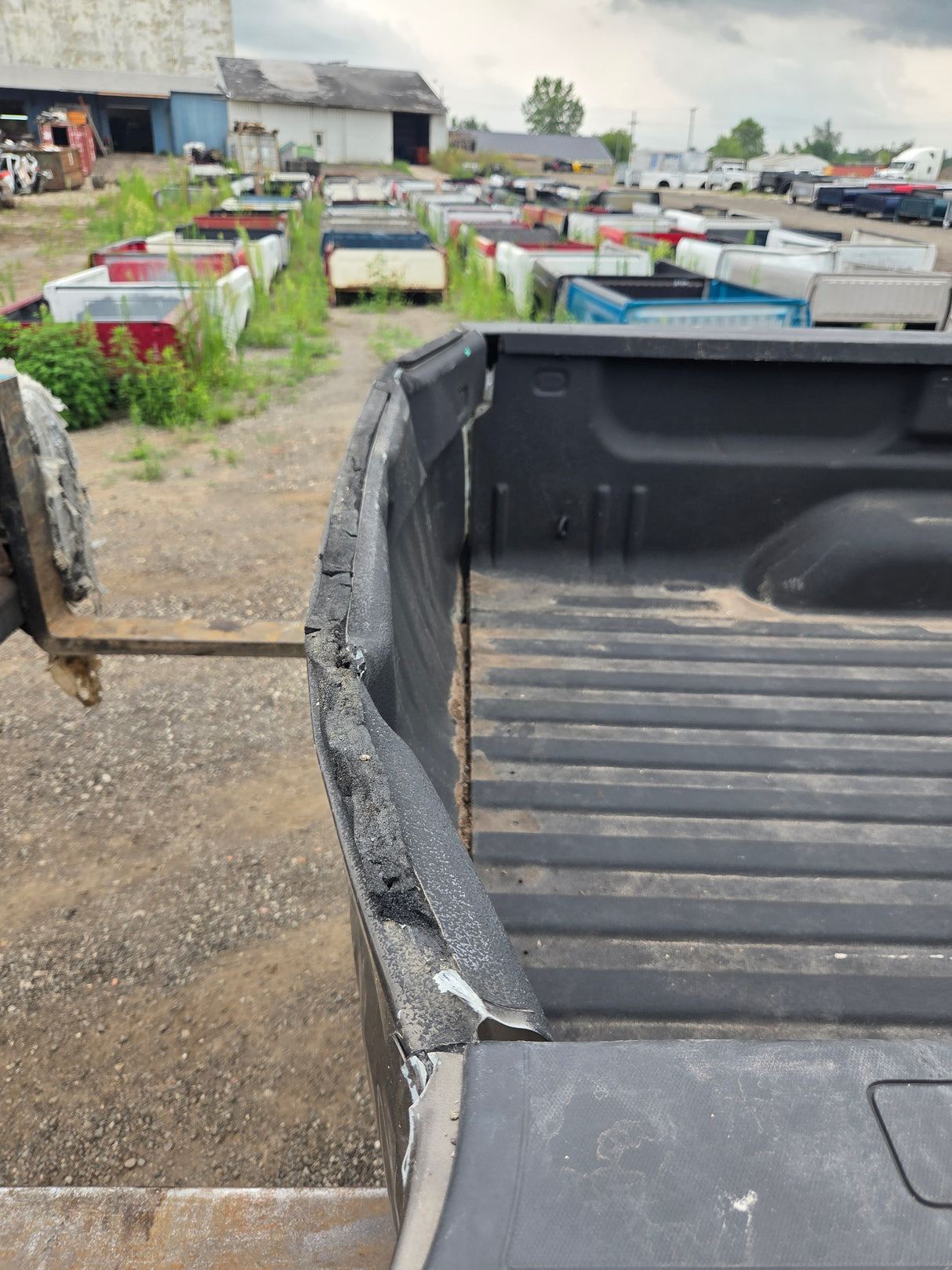 2014-2019 Chevrolet Silverado 1500 2500 3500 HD 6' 6" Short Bed *Damage