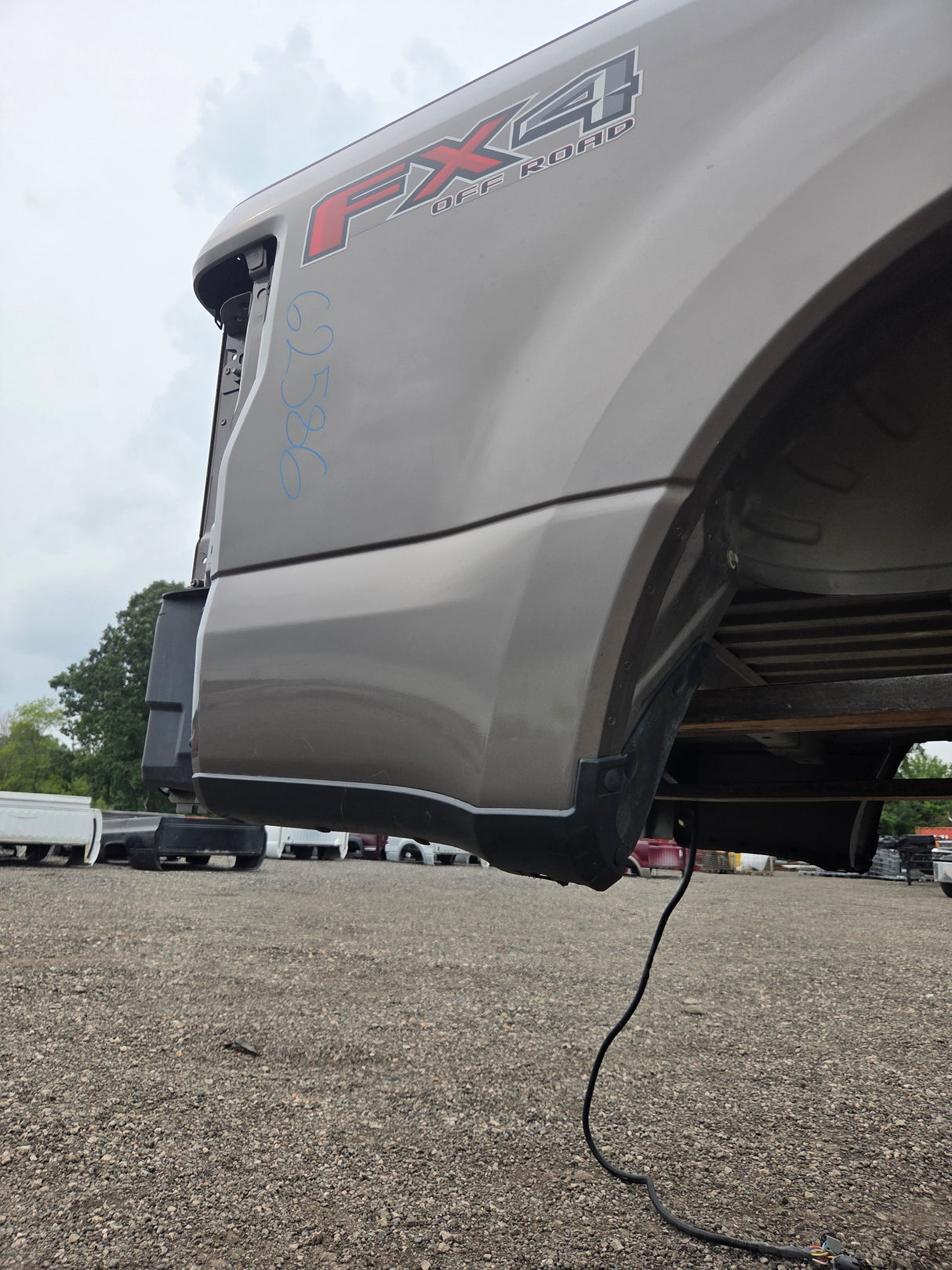 2017-2022 Ford F250 F350 Super Duty 6' 9" Short Truck Bed