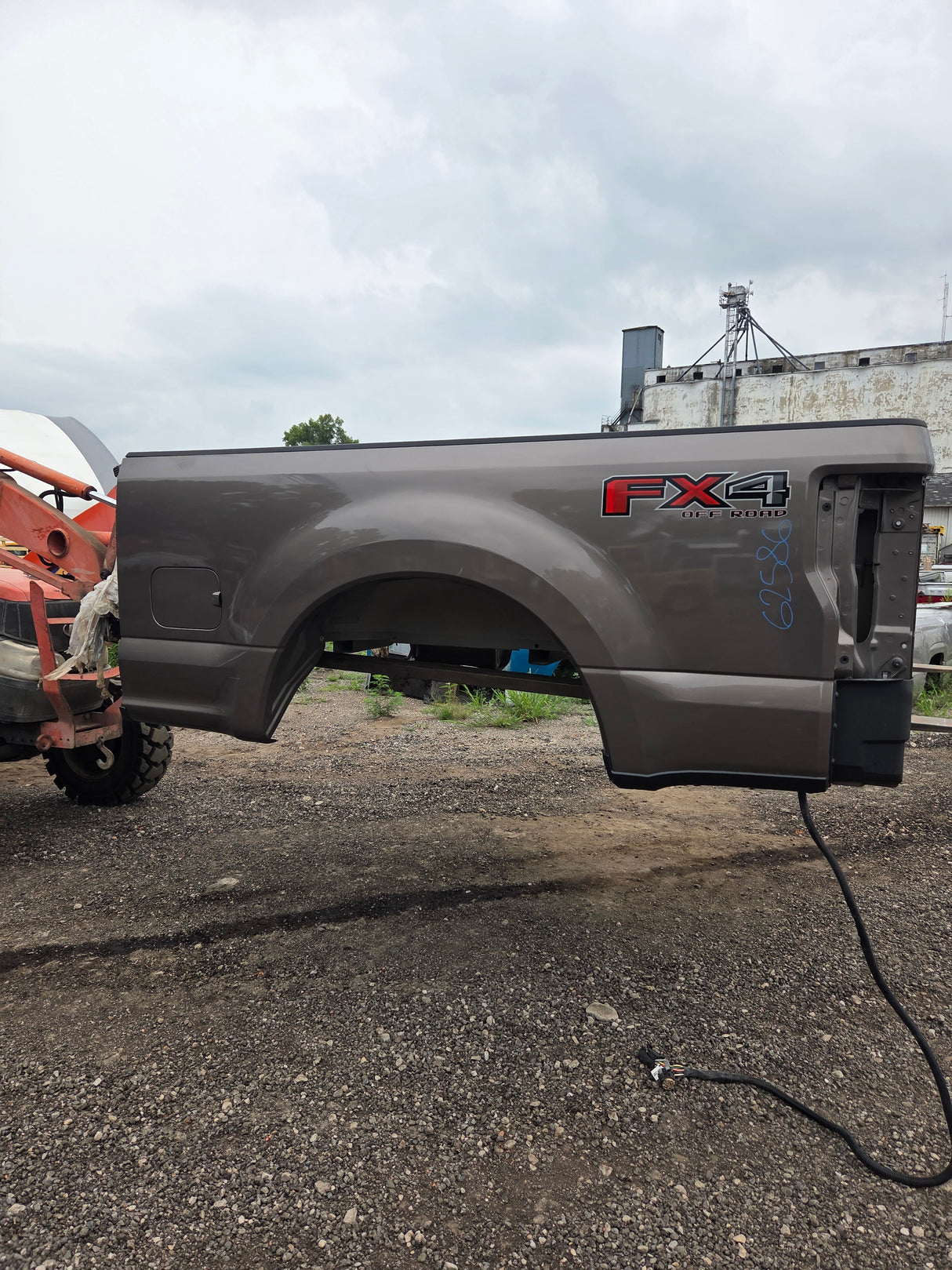 2017-2022 Ford F250 F350 Super Duty 6' 9" Short Truck Bed