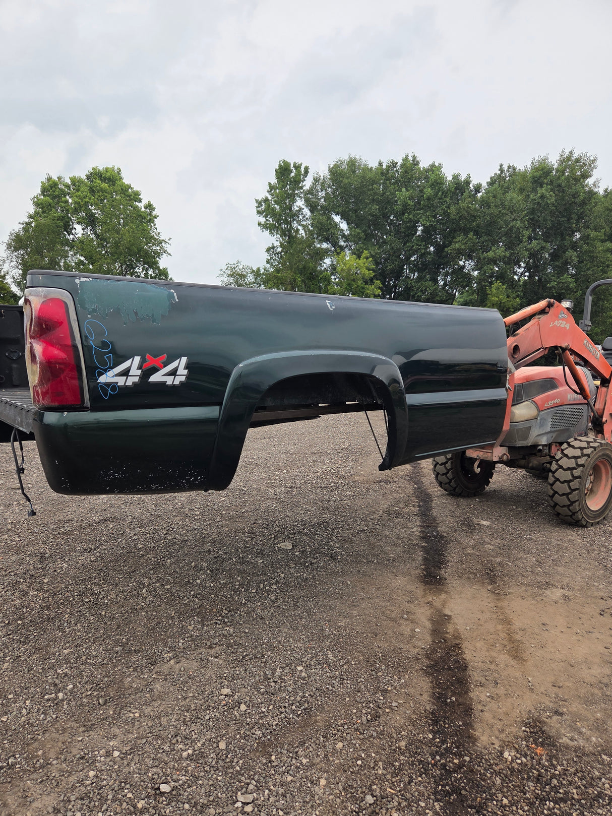 1999-2007 Chevrolet Silverado / GMC Sierra 1500 2500 3500 HD 8' Long Bed Truck Bed