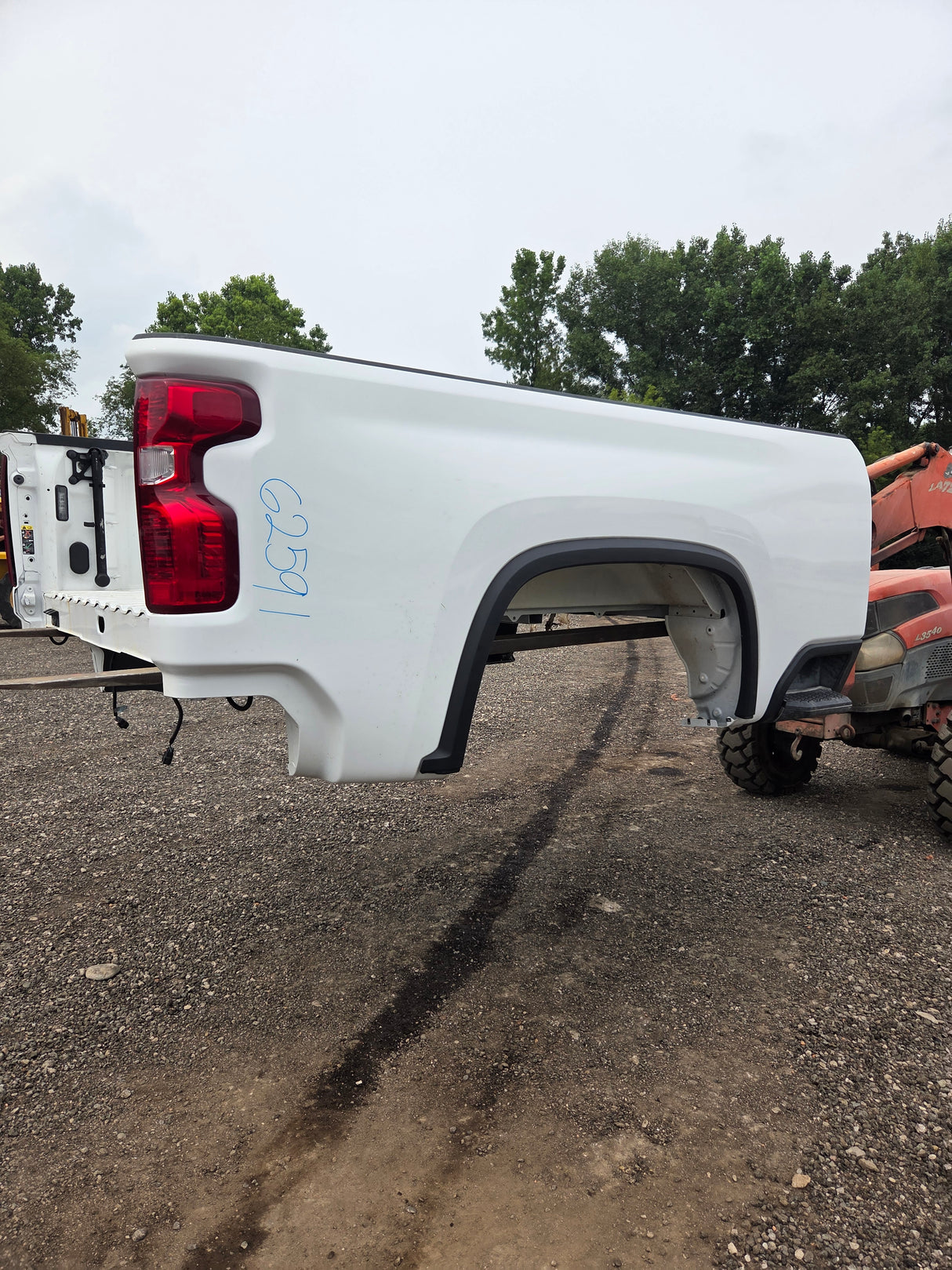 2019-2026 Chevrolet Silverado 2500 3500 HD 6' 6" Short Truck Bed