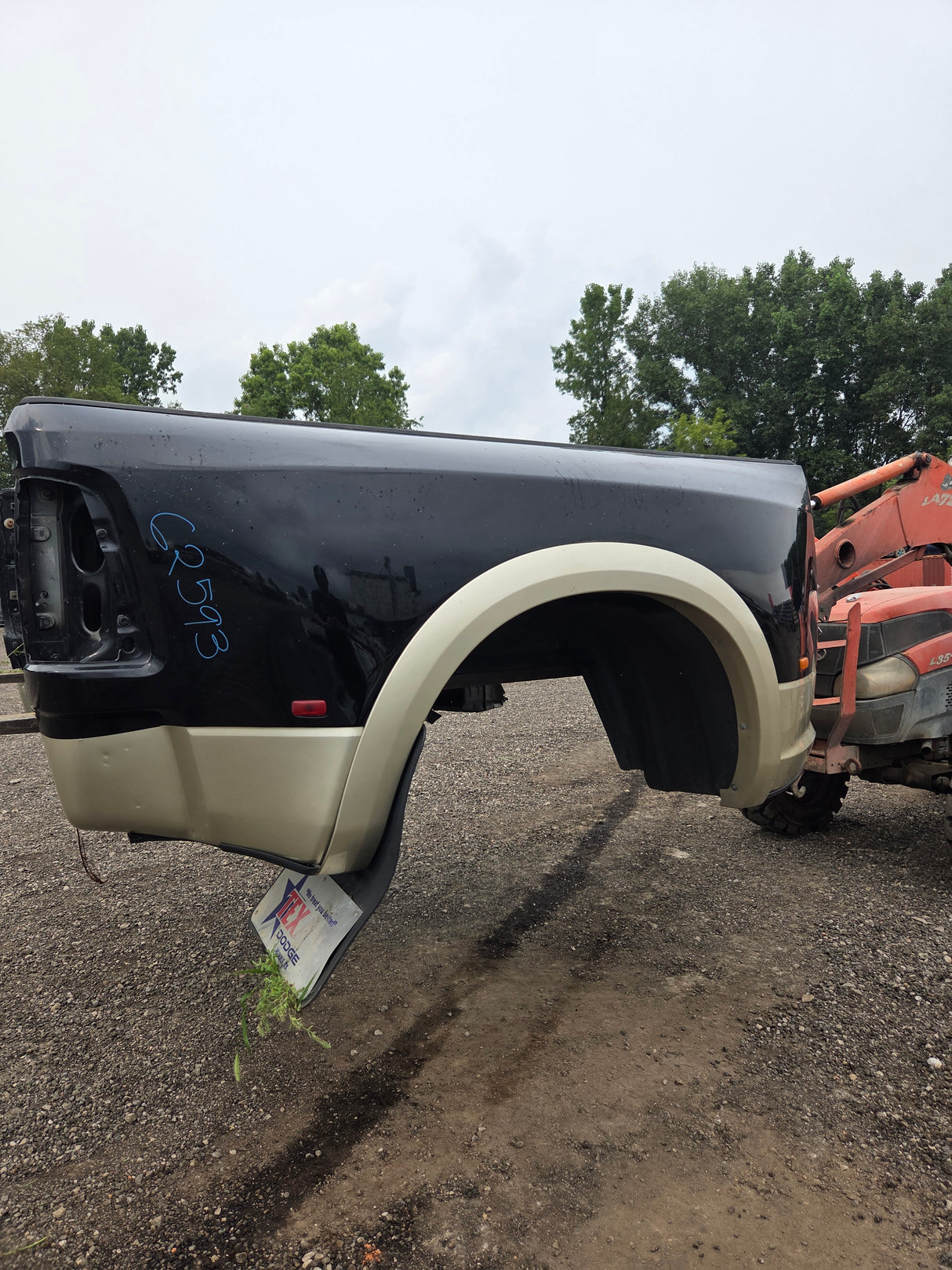 2009-2018 Dodge Ram 3500 4500 4th Gen Mega Cab Short Bed 6' 4" Dually Truck Bed *Damage