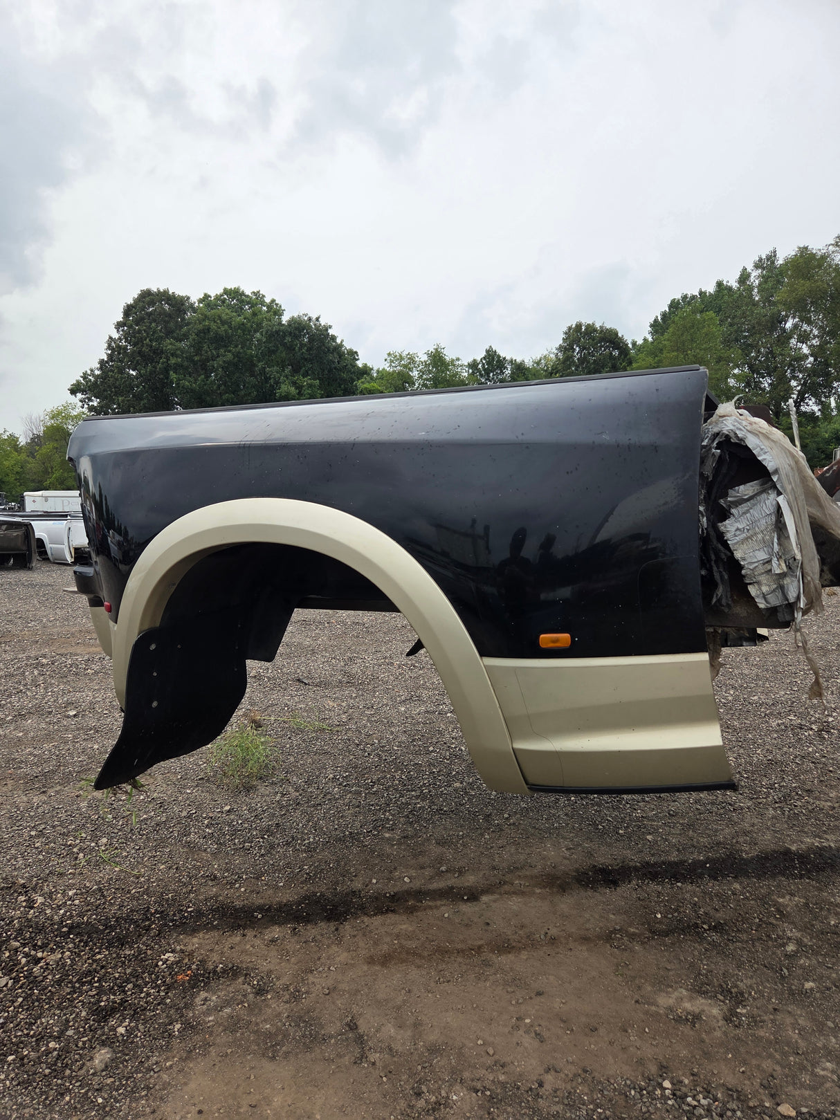 2009-2018 Dodge Ram 3500 4500 4th Gen Mega Cab Short Bed 6' 4" Dually Truck Bed *Damage