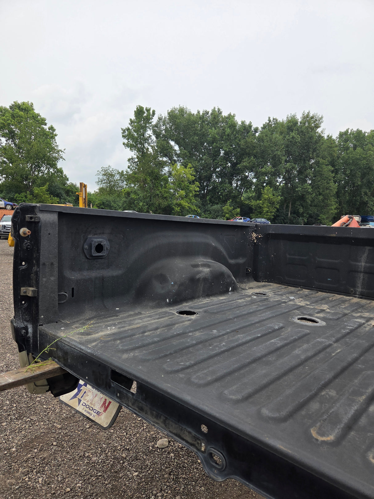 2009-2018 Dodge Ram 3500 4500 4th Gen Mega Cab Short Bed 6' 4" Dually Truck Bed *Damage