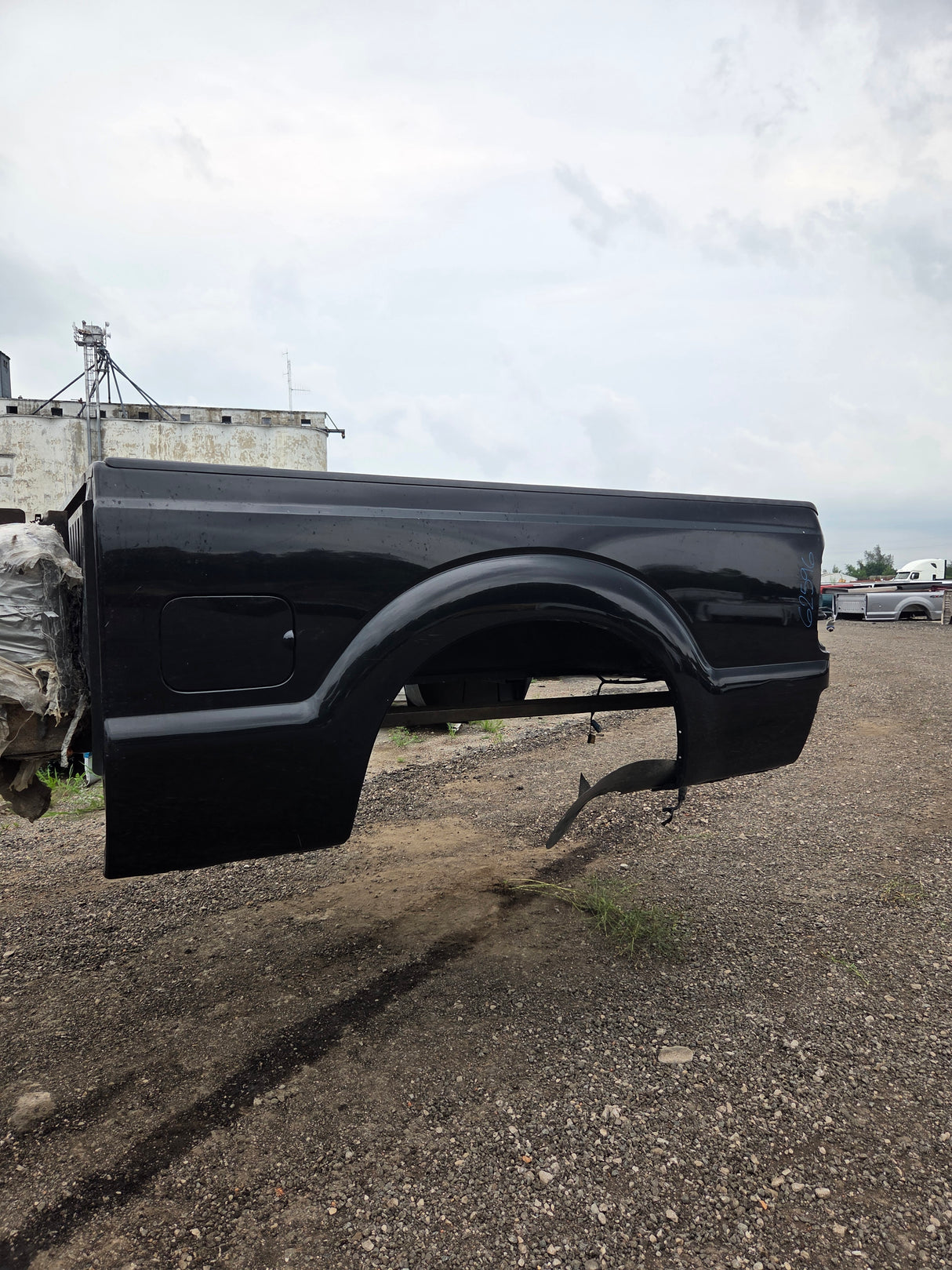 2011-2016 Ford F250 F350 Super Duty 6' 9" Short Truck Bed