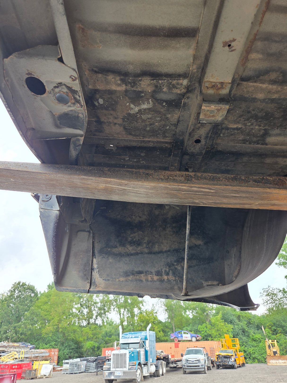 1999-2010 Ford Super Duty F250 F350 6' 9" Short Truck Bed