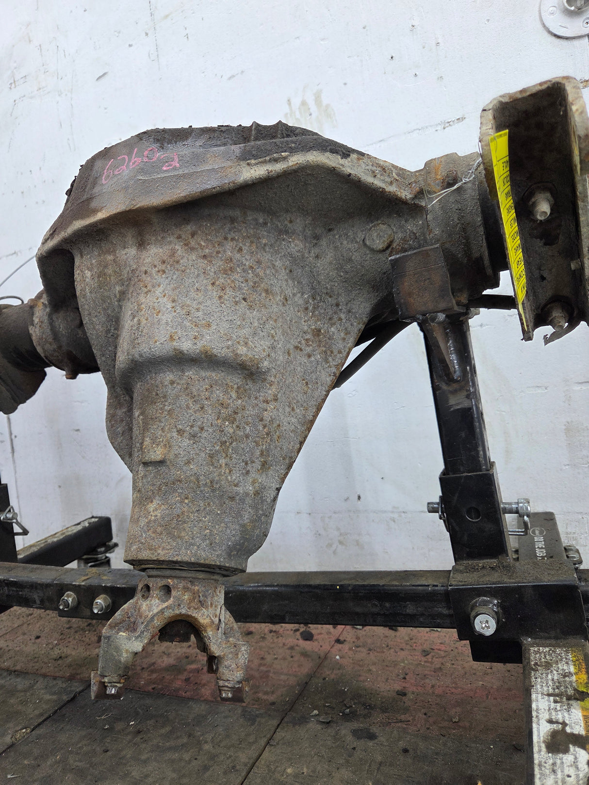 1999-2001 Ford Super Duty F350 Dually Rear Axle 3.73 Gear Ratio CAB CHASSIS 122k miles