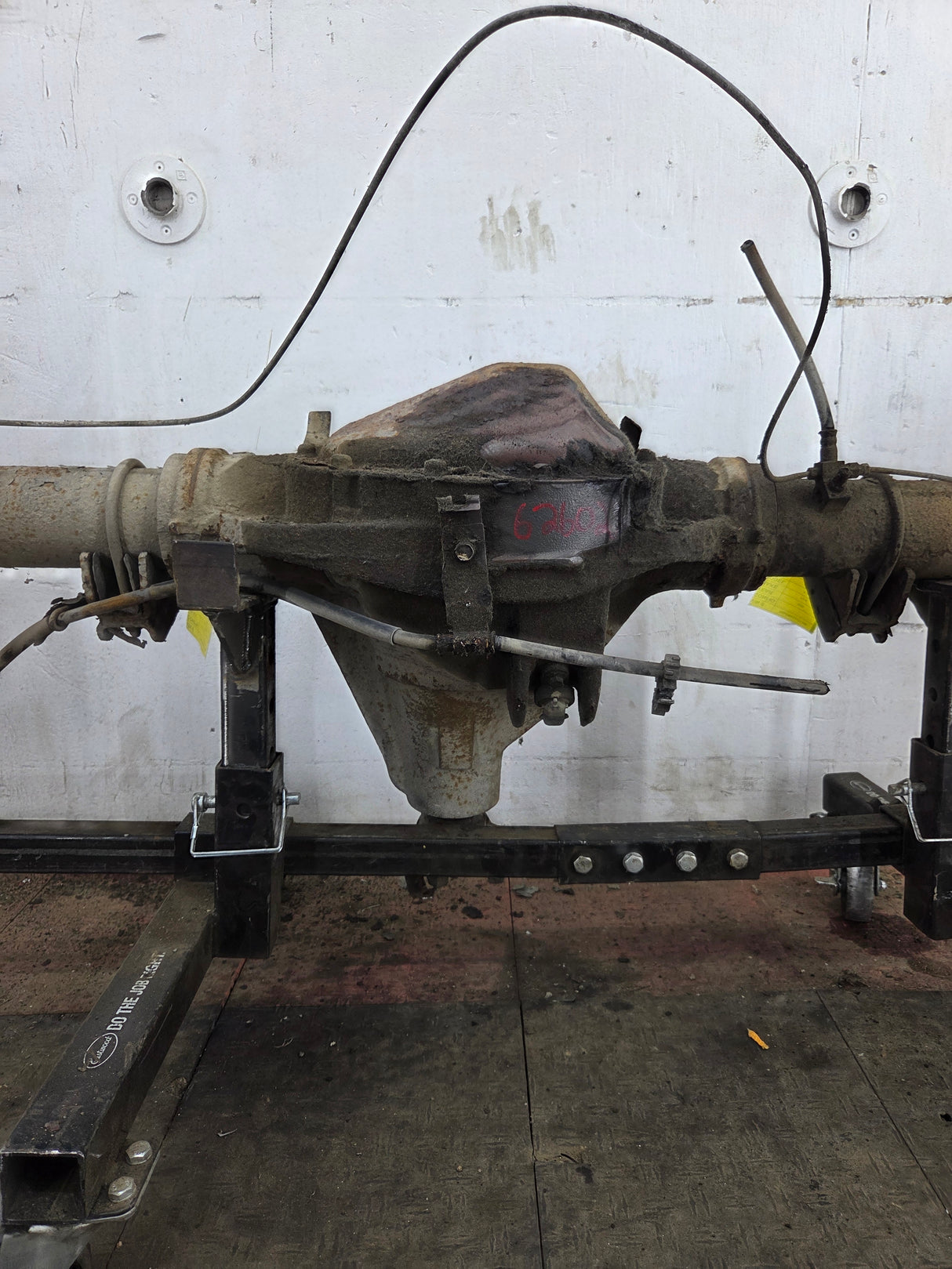 1999-2001 Ford Super Duty F350 Dually Rear Axle 3.73 Gear Ratio CAB CHASSIS 122k miles