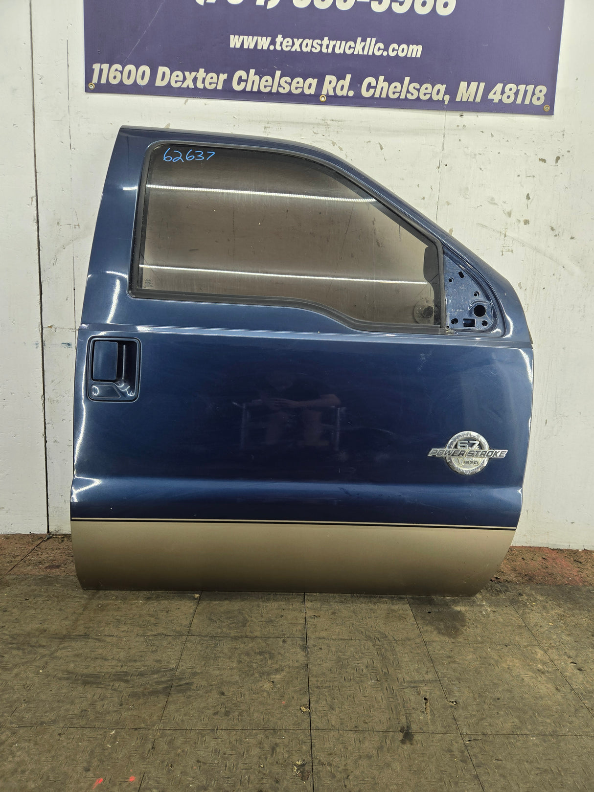 2008-2011 Ford Super Duty / Excursion Front Passenger RH Door F250 F350 F450 F550