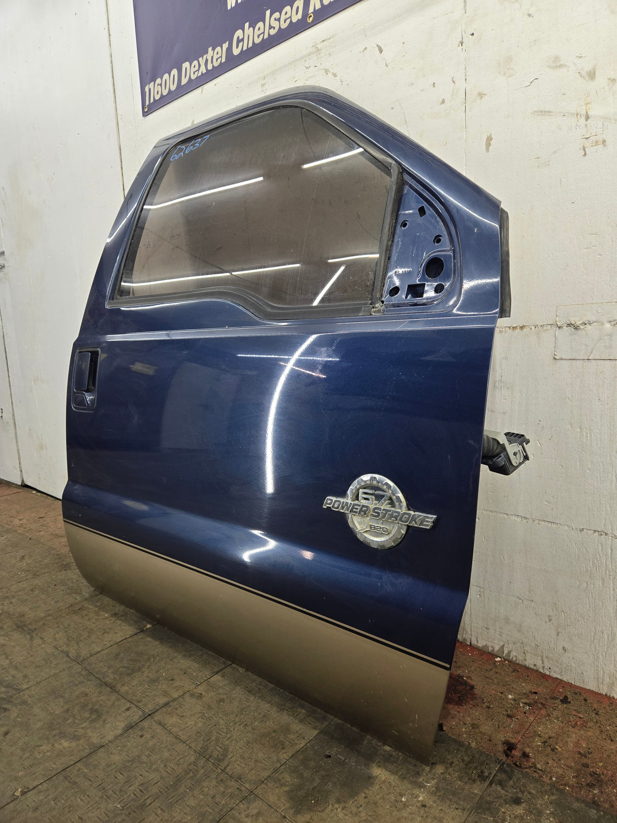 2008-2011 Ford Super Duty / Excursion Front Passenger RH Door F250 F350 F450 F550