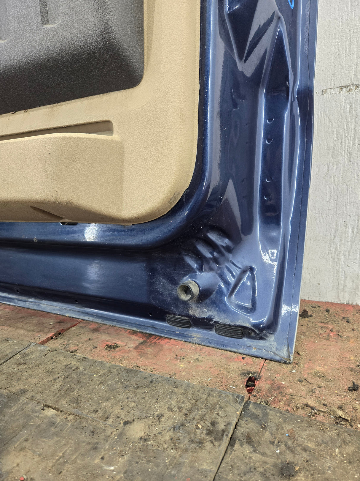 2008-2011 Ford Super Duty / Excursion Front Passenger RH Door F250 F350 F450 F550