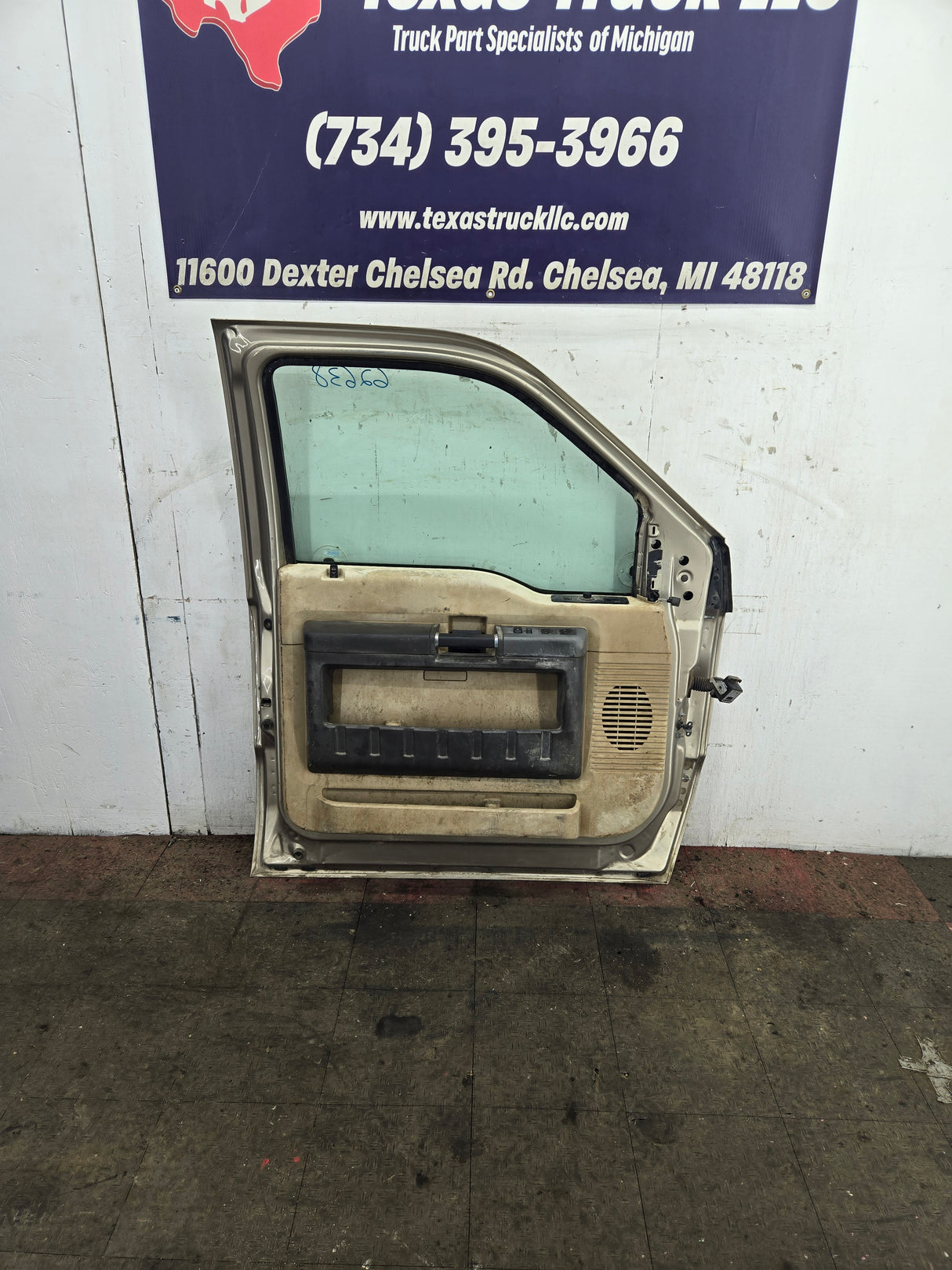 2008-2011 Ford Super Duty / Excursion Front Driver LH Door F250 F350 F450 F550