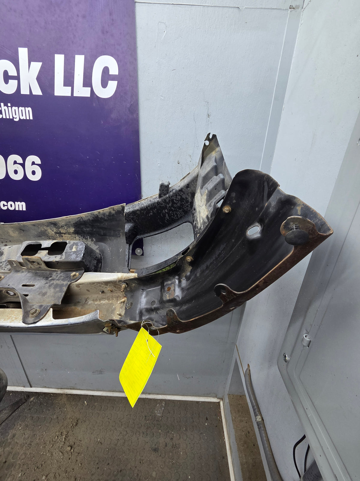 2007-2010 Chevrolet Silverado 2500 3500 HD Front Bumper