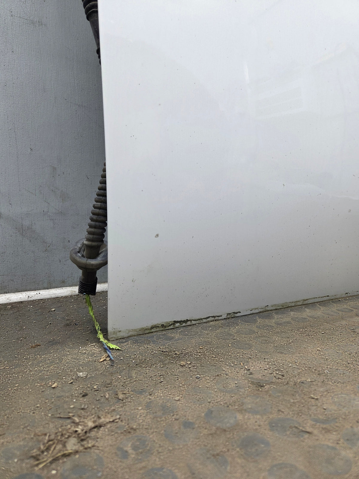 2007-2013 Chevrolet Silverado / GMC Sierra 1500 2500 3500 HD Passenger side Extended Cab RH Rear Door
