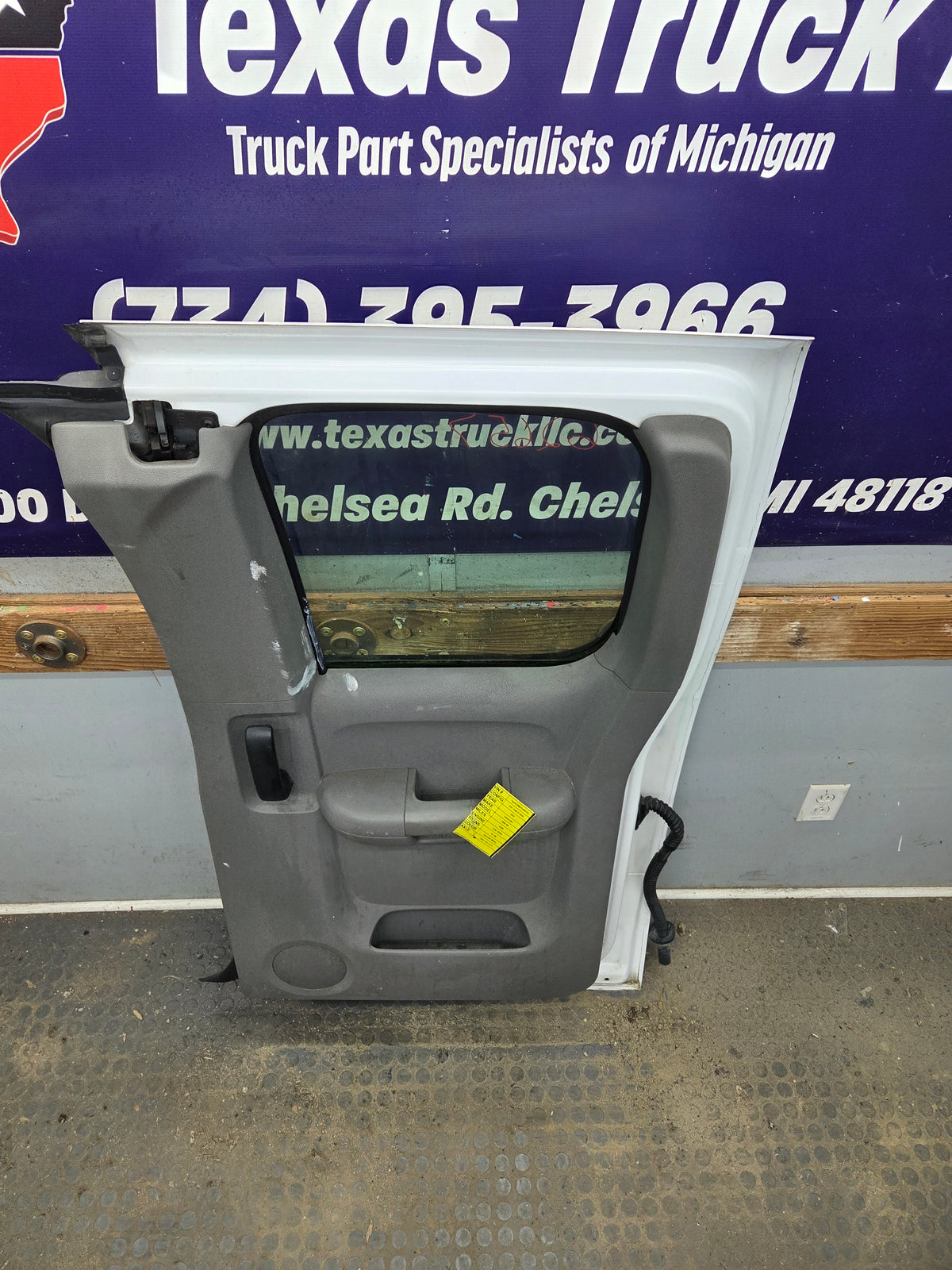 2007-2013 Chevrolet Silverado / GMC Sierra 1500 2500 3500 HD Passenger side Extended Cab RH Rear Door