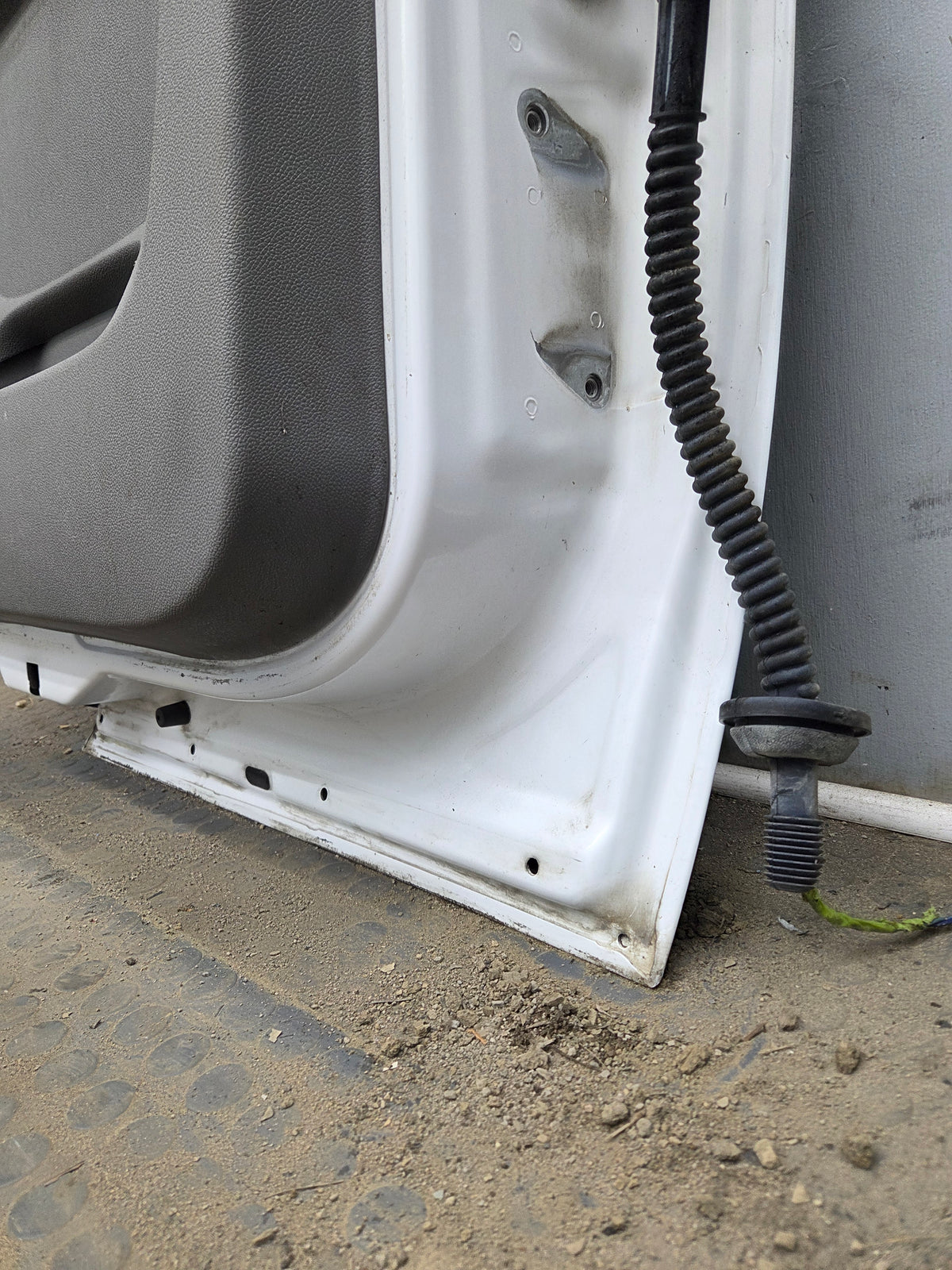 2007-2013 Chevrolet Silverado / GMC Sierra 1500 2500 3500 HD Passenger side Extended Cab RH Rear Door