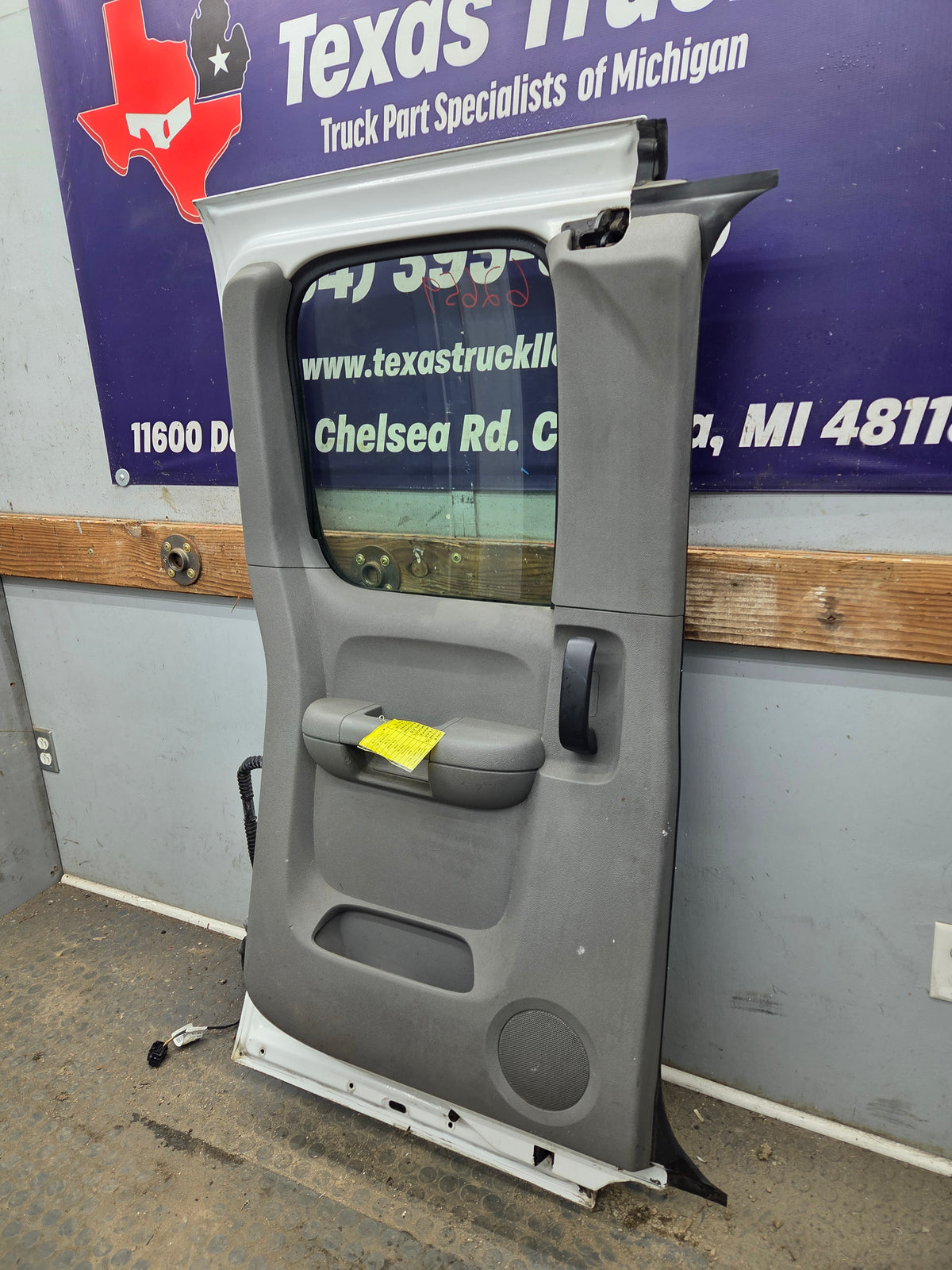 2007-2013 Chevrolet Silverado 1500 2500 3500 HD Driver Side Extended Cab LH Rear Door