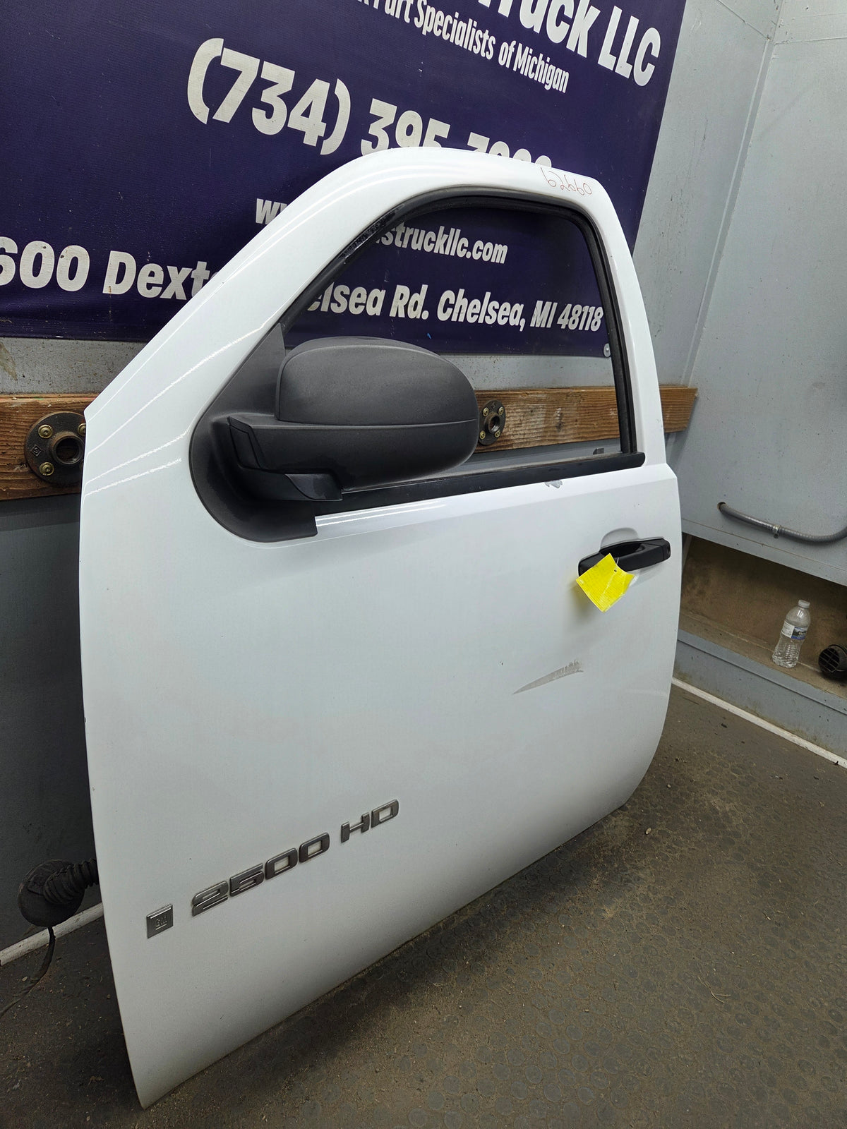2007-2013 Chevrolet Silverado 1500 2500 3500 HD LH Front Driver Side Door